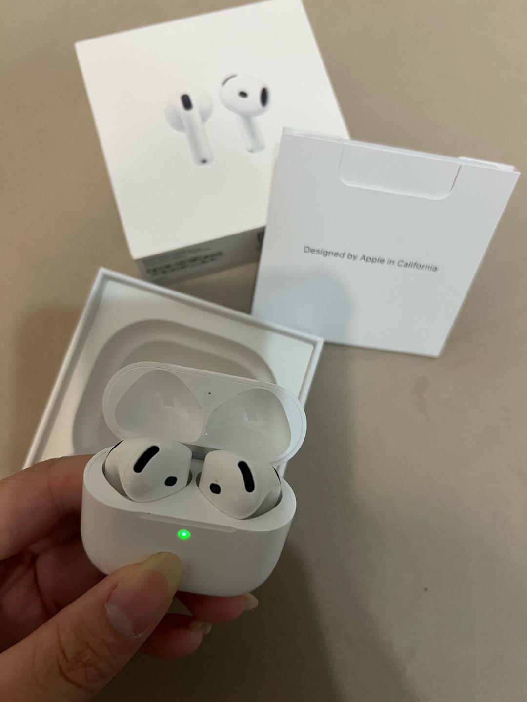 Apple Наушники Apple AirPods 4 — фото 2