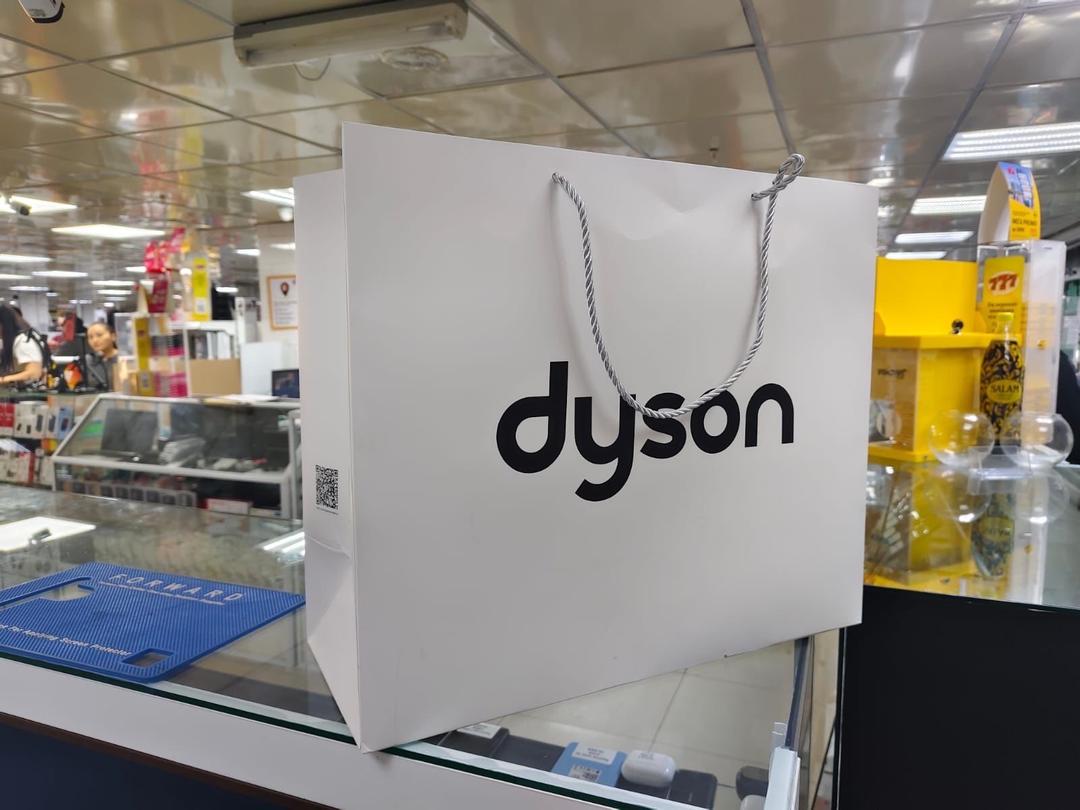 Dyson Дайсон новый Мадина деген надпись бар — фото 2