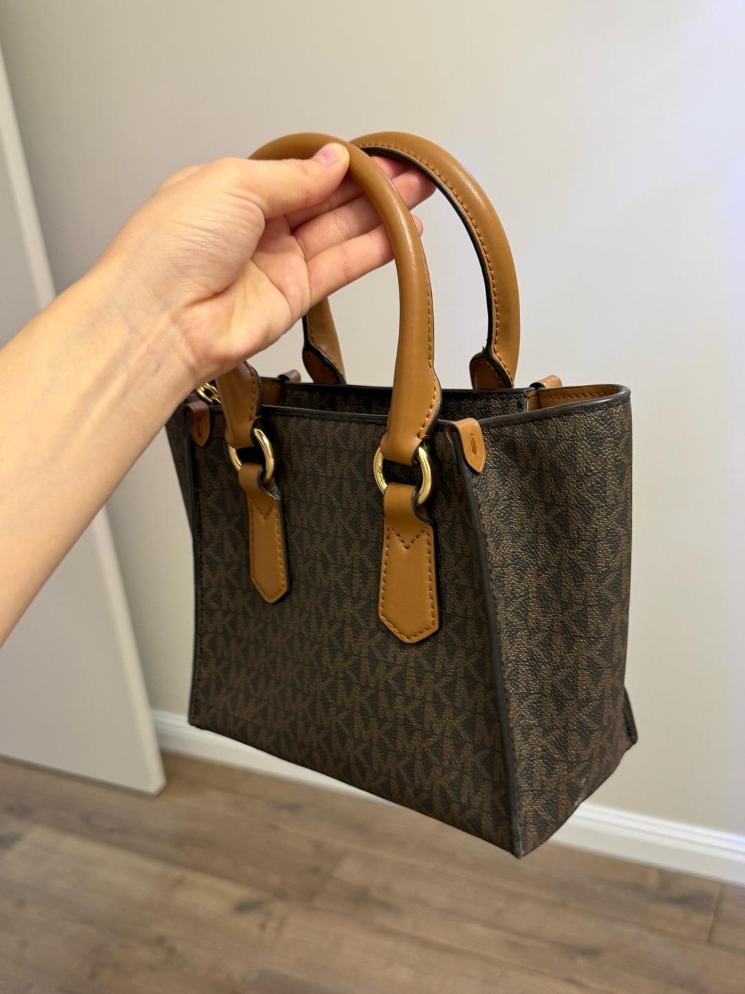 Michael Kors Продам сумку Michael kors оригинал — фото 2