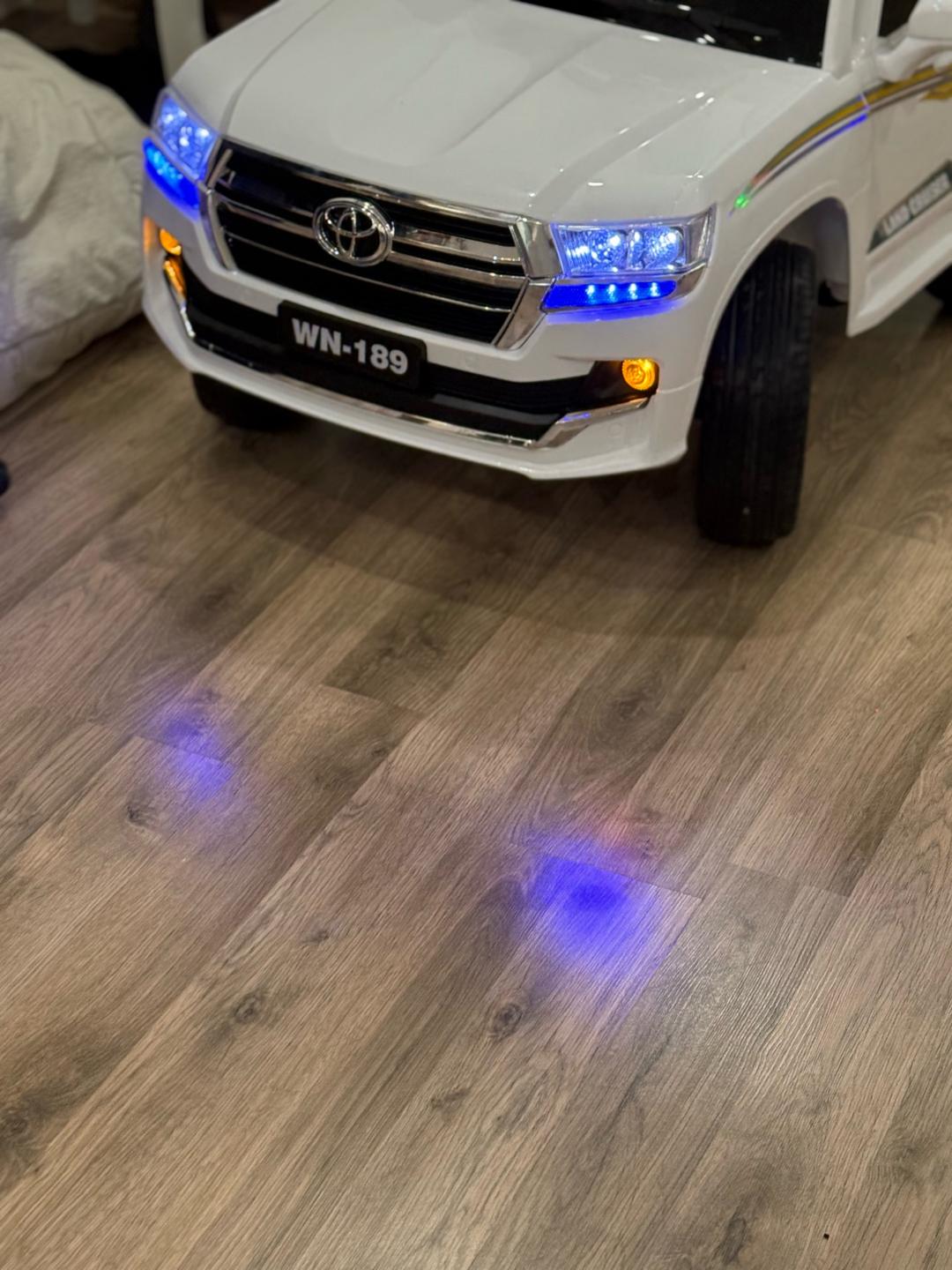 Toyota Детский электромобиль Toyota Land Cruiser — фото 2