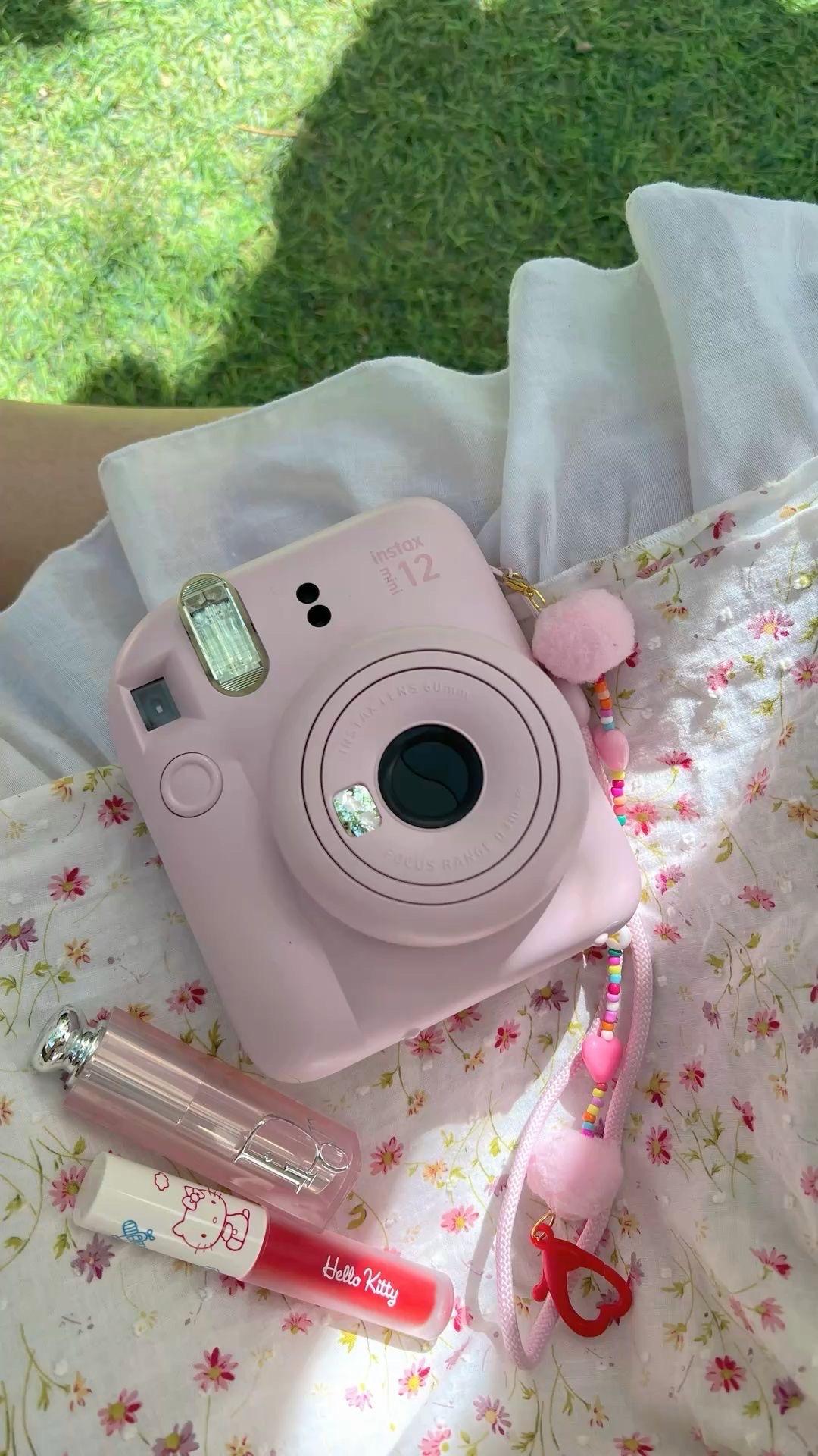 Fujifilm Фотокамера моментальной печати Fujifilm instax mini 12 розовый — фото 2