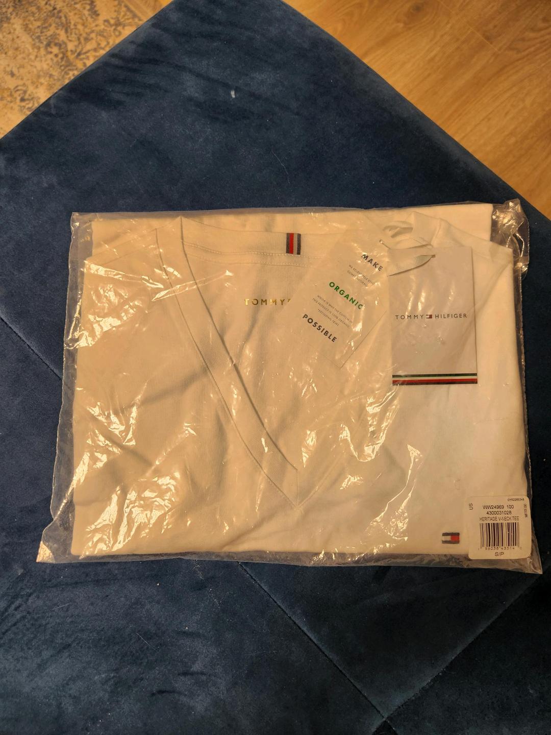 Tommy Hilfiger Футболка  Tommy Hilfiger S — фото 2
