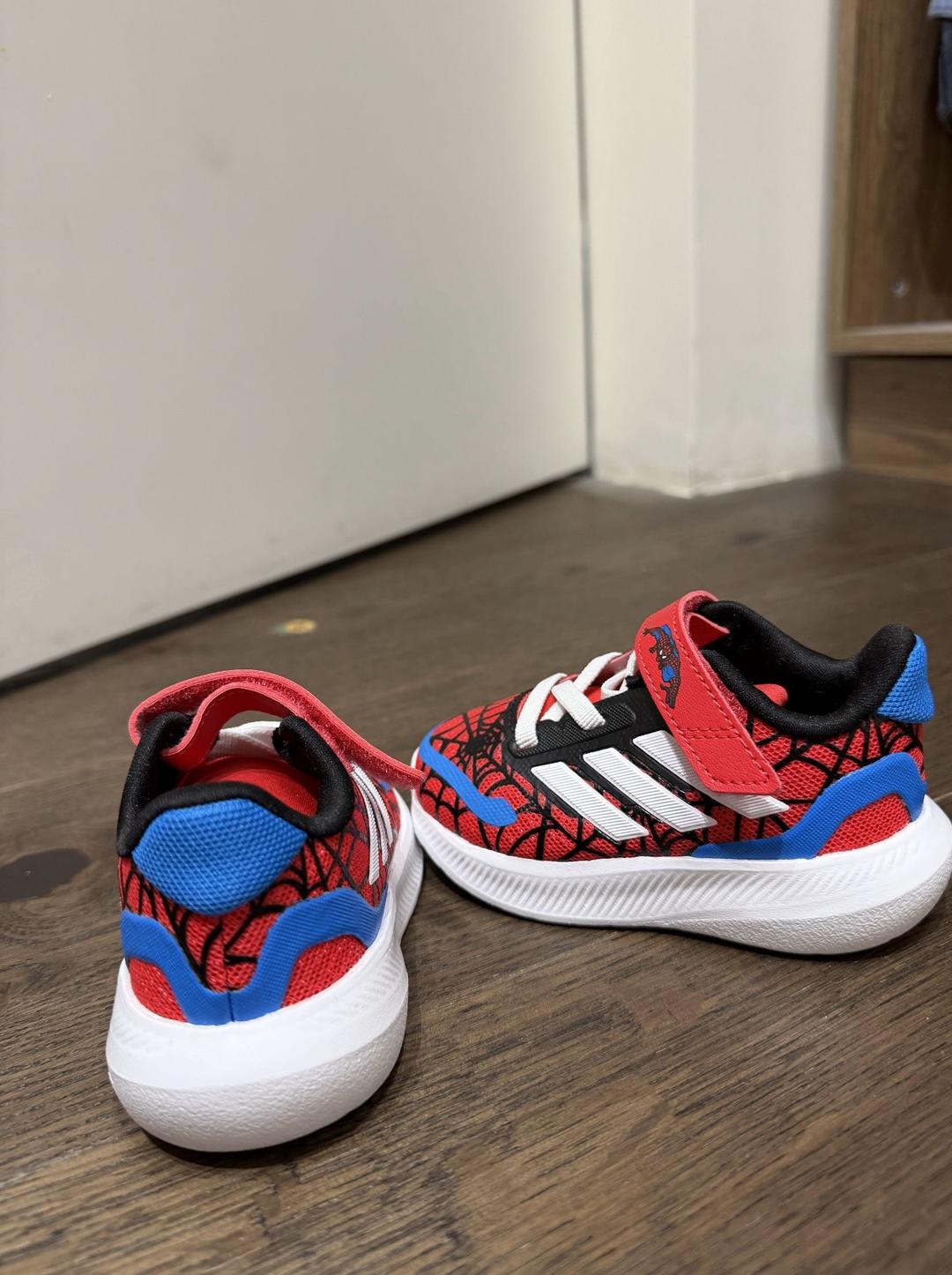 Adidas Кроссовки adidas человек паук — фото 2