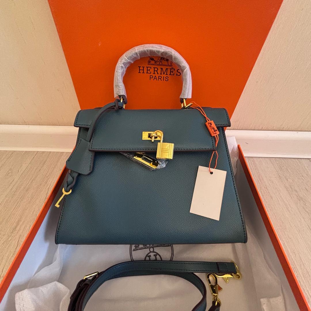 Hermès Сумка Hermès изысканного изумрудного цвета с золотистой фурнитурой. — фото 2
