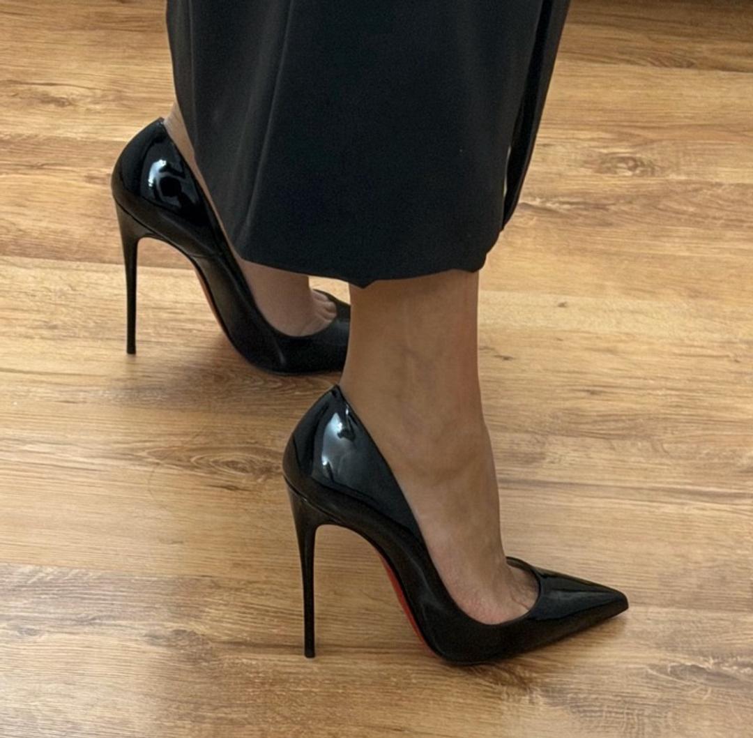 Yves Saint Laurent Туфли Christian Louboutin — фото 2