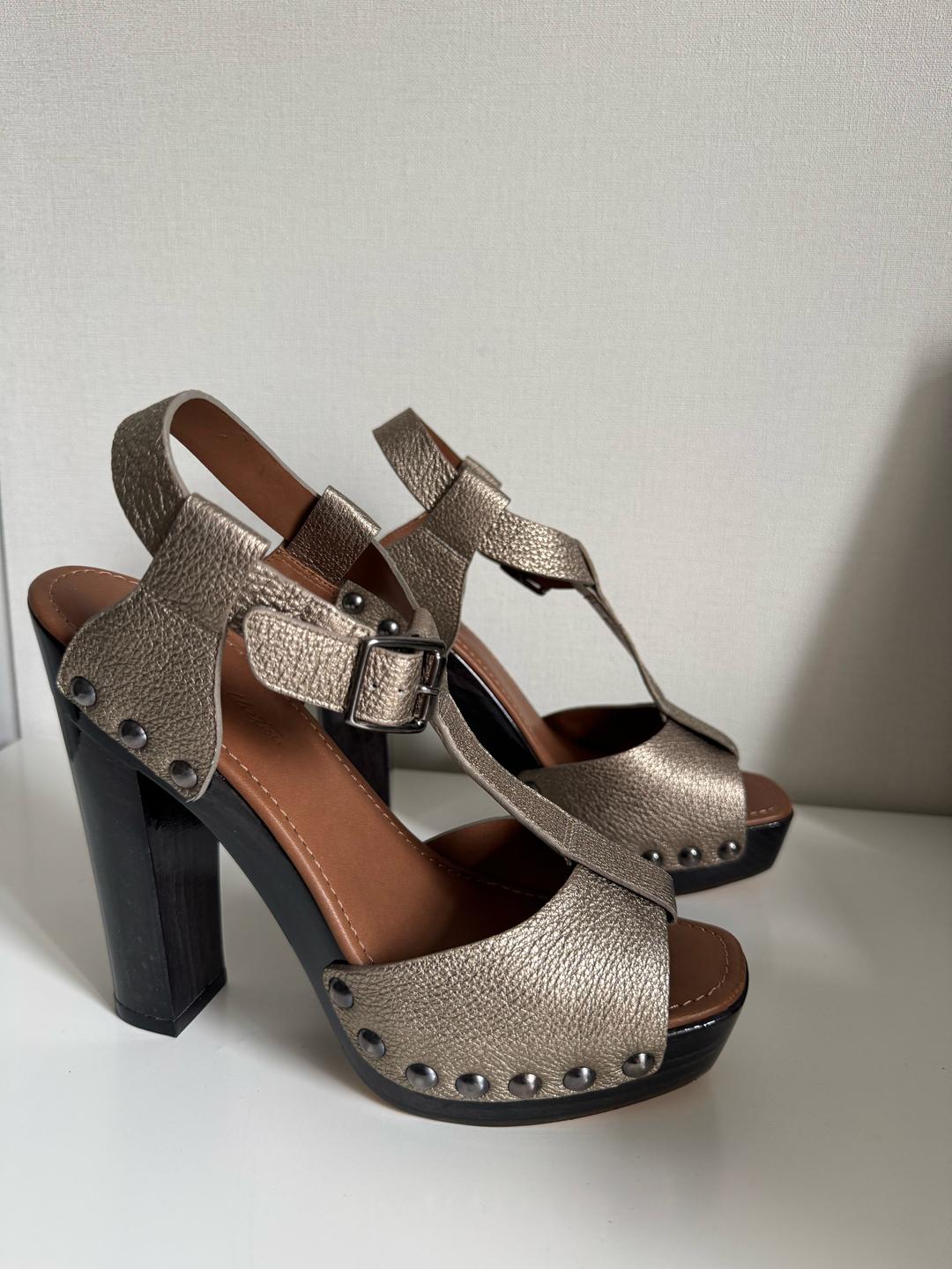 UGG Collection Новые босоножки UGG Collection — фото 2