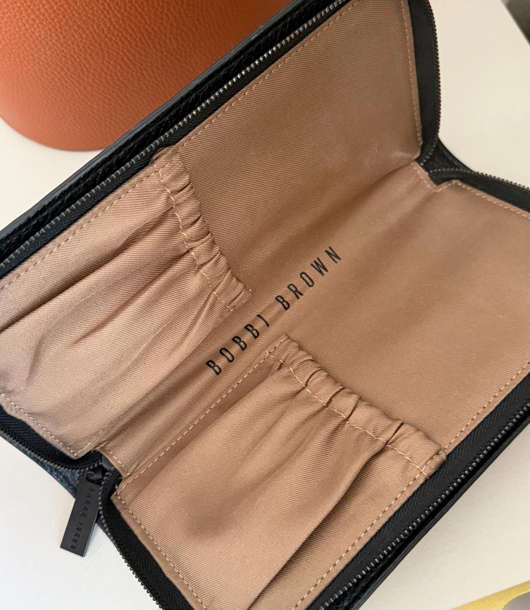 Bobbi Brown Чехол для кистей Bobbi Brown — фото 2