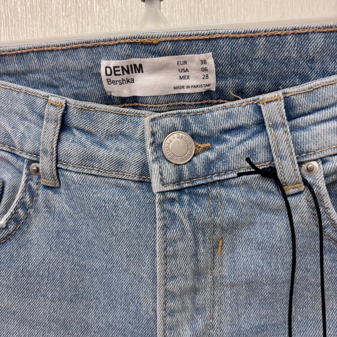 Bershka Джинсы шорты от бренда Bershka 44 р — фото 2
