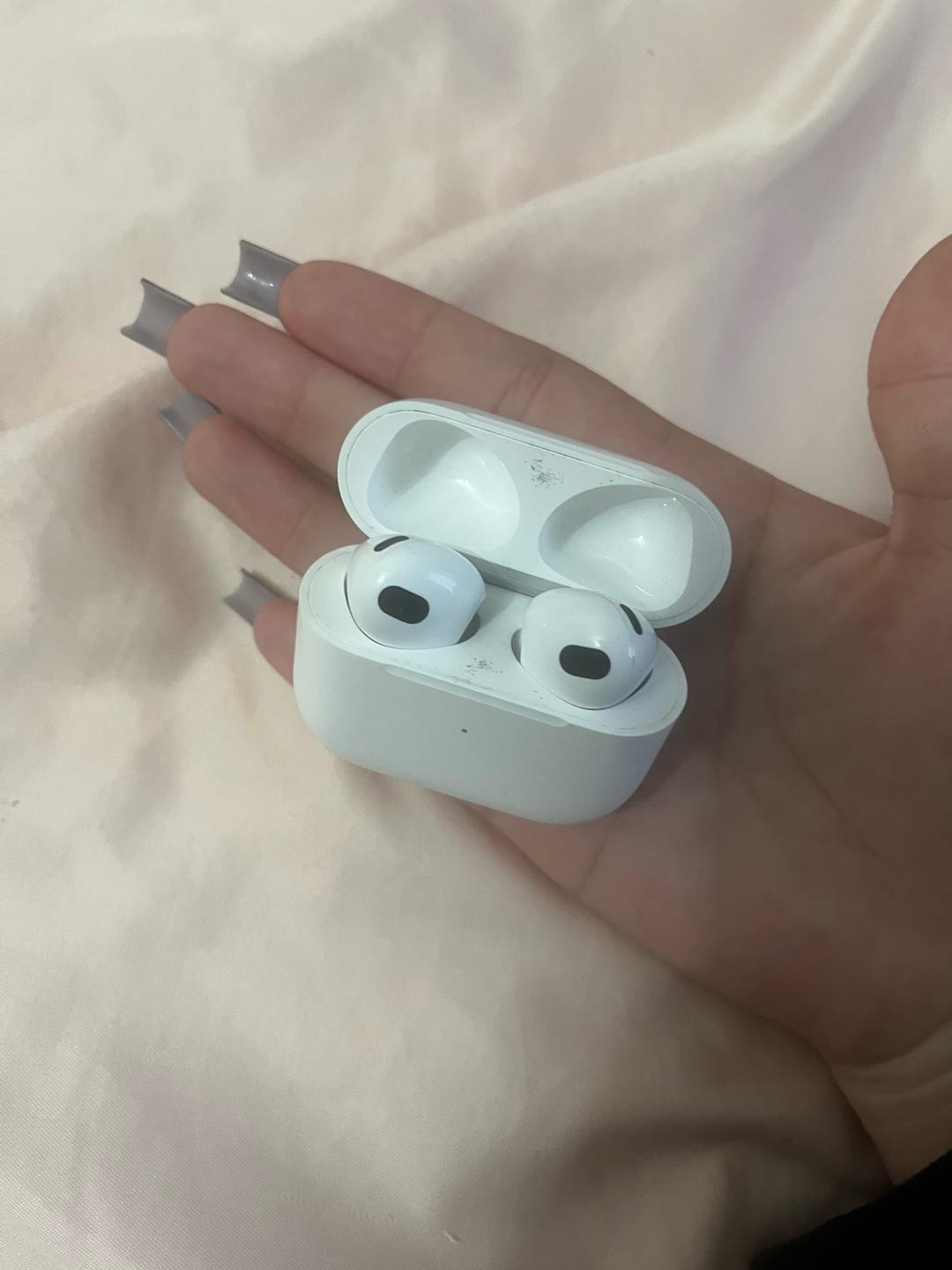 Apple Наушники Apple AirPods 3 — фото 2