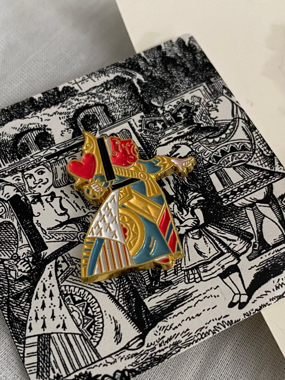 Нет бренда Значки металлические «Алиса в стране чудес» — фото 2