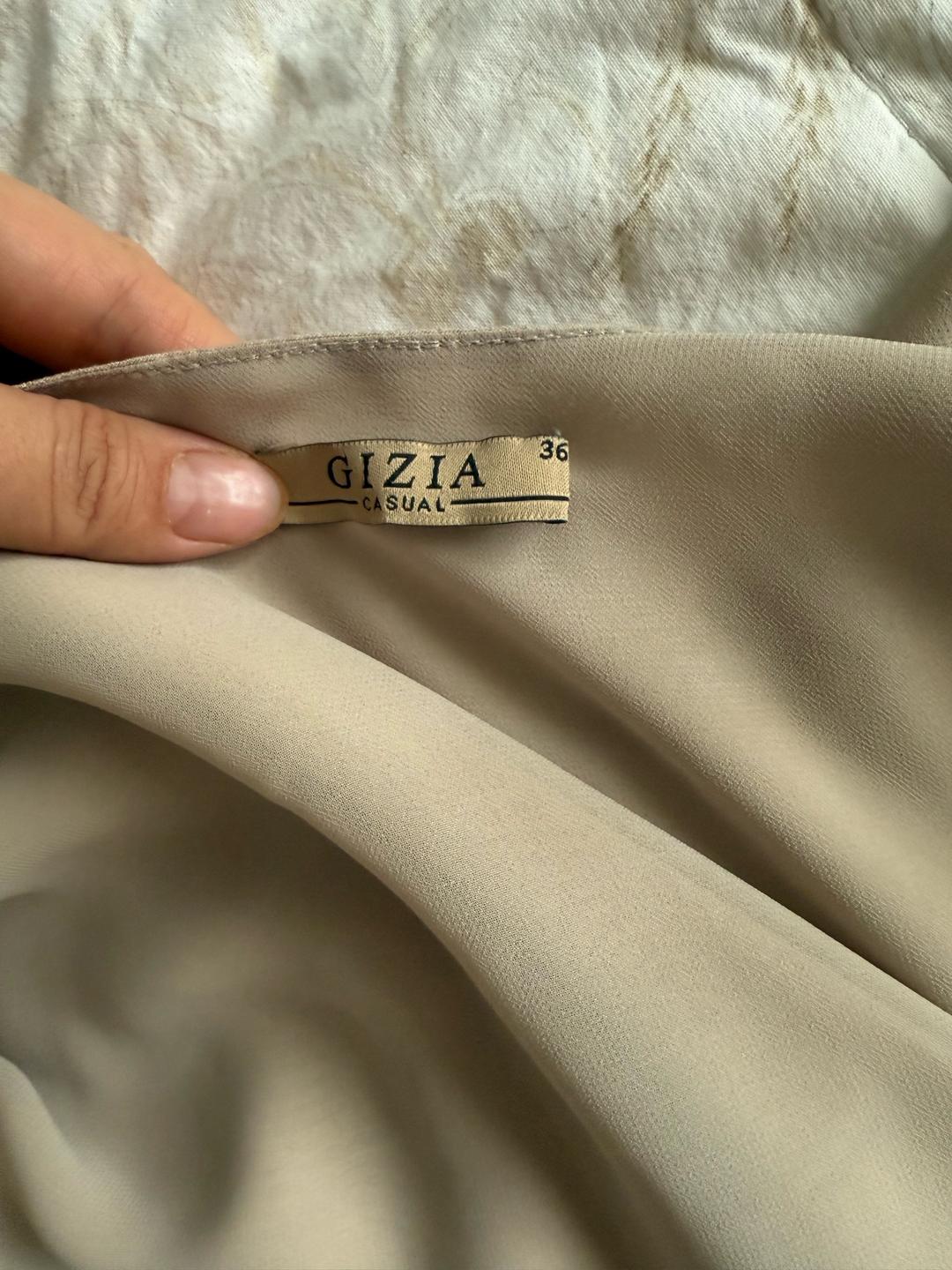 Gizia Платье от фирмы Gizia — фото 2