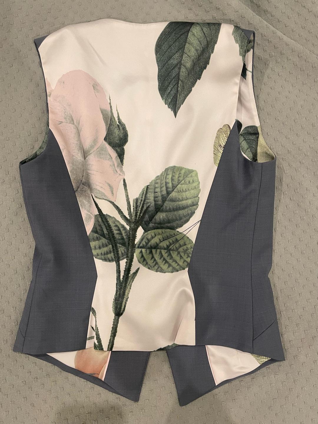 Ted Baker Брючный костюм из тонкой шерсти от Ted Baker London — фото 2