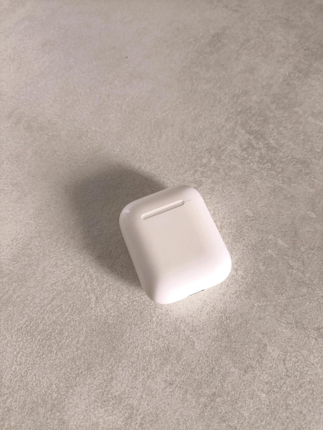Apple Наушники Air Pods 2 поколение — фото 2