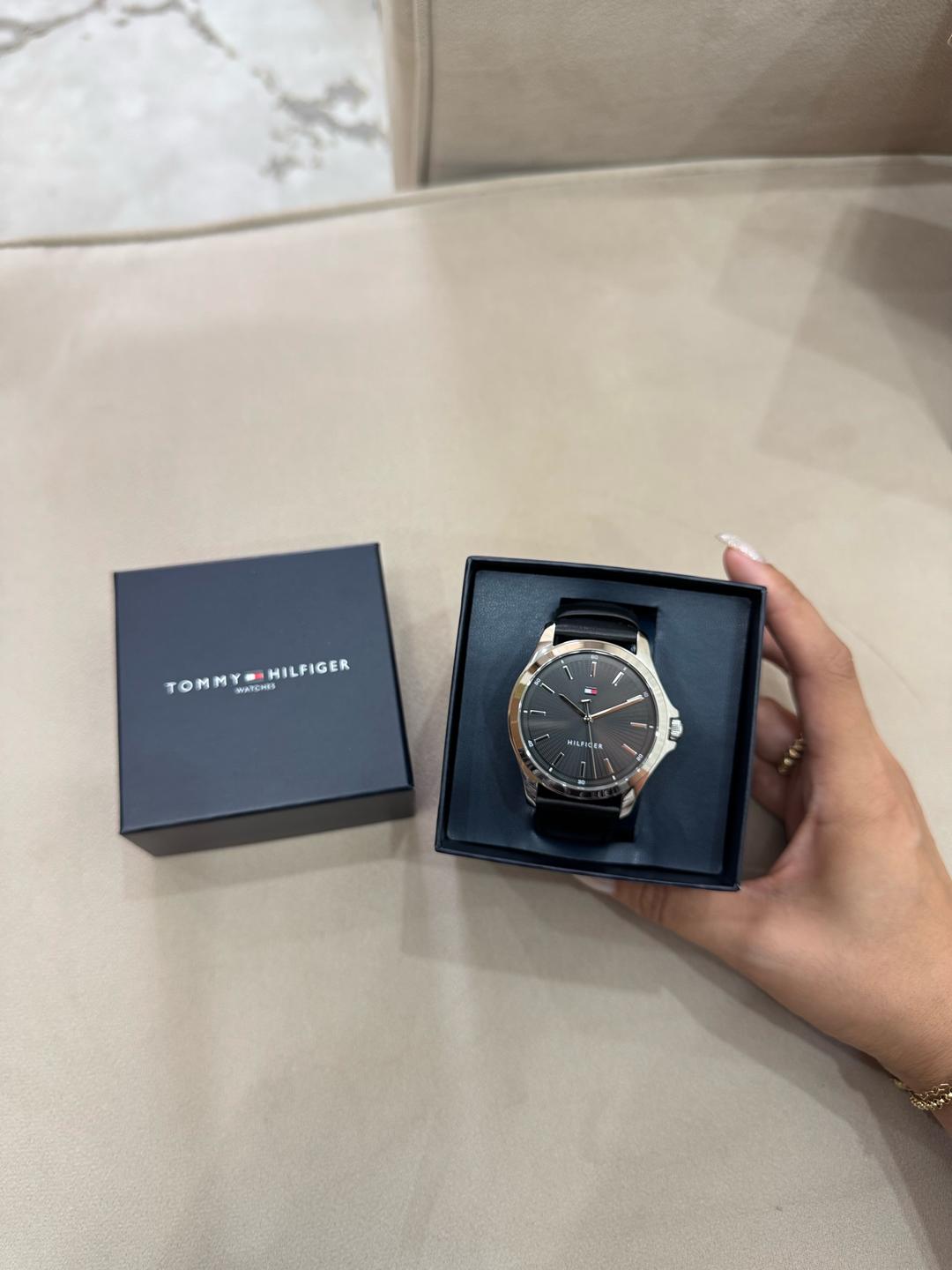 Tommy Hilfiger Часы Tommy Hilfiger — фото 2