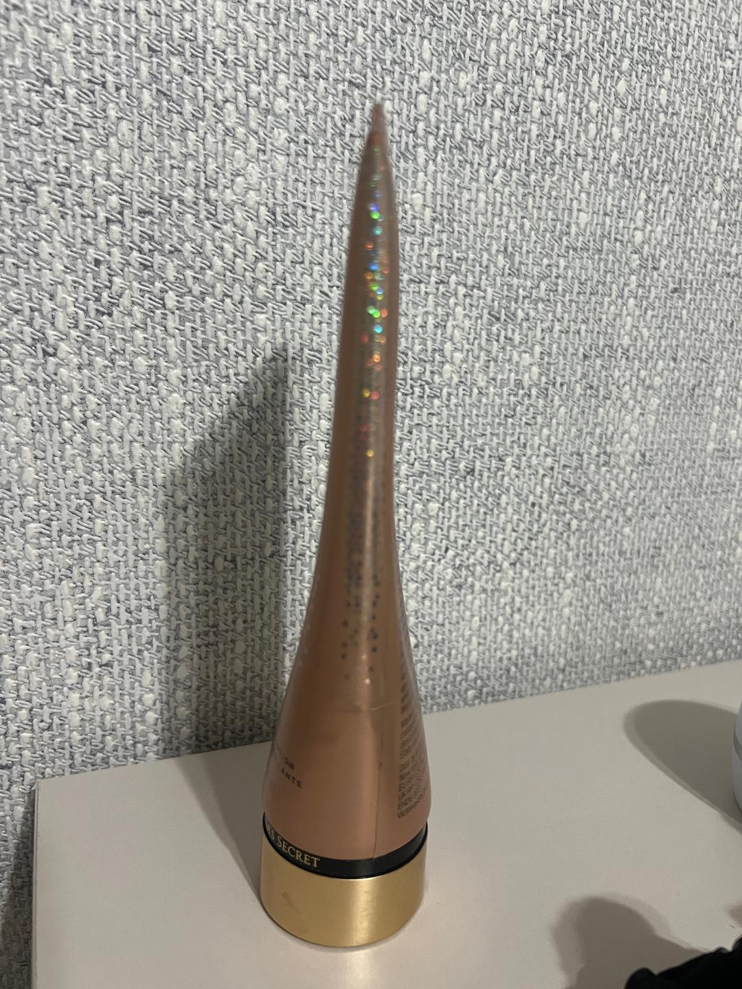 Victoria's Secret Victoria's Secret лосьон для тела Bare Vanilla Shimmer — фото 2
