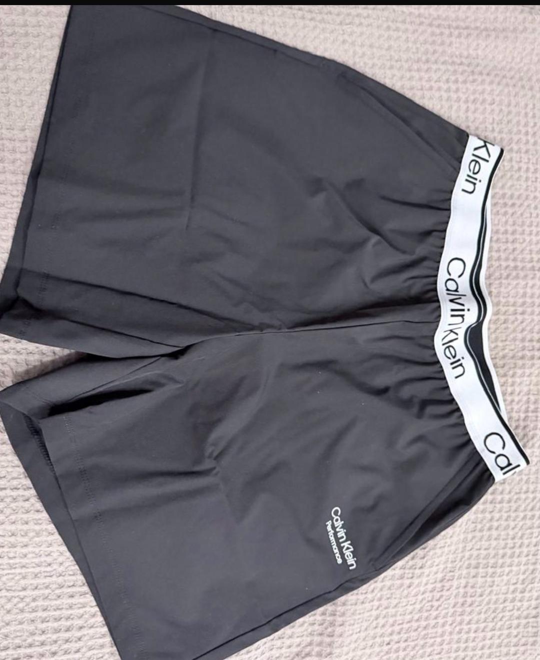 Calvin Klein Шорты женские Calvin Klein — фото 2