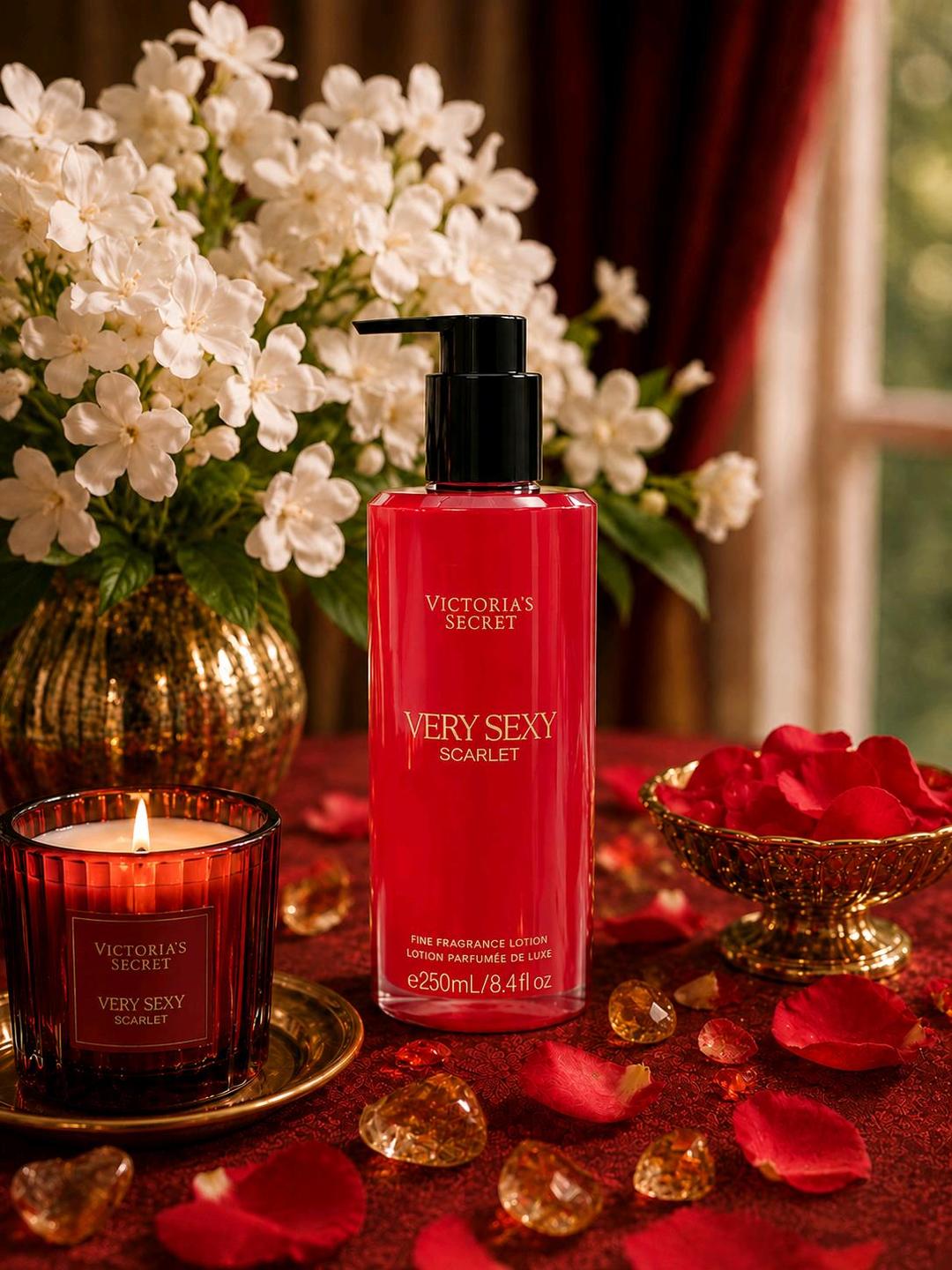 Victoria's Secret Премиальный лосьон Victoria's Secret Very Sexy Scarlet 250ml — фото 2