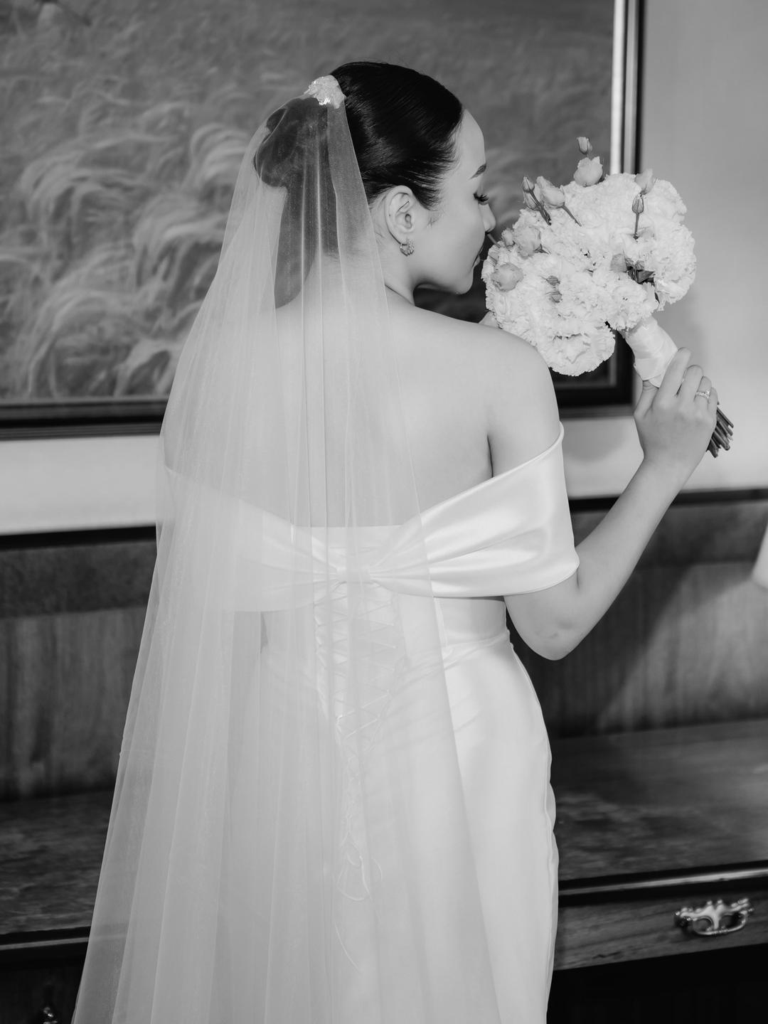 sposa Свадебное атласное платье с открытыми плечами — фото 2