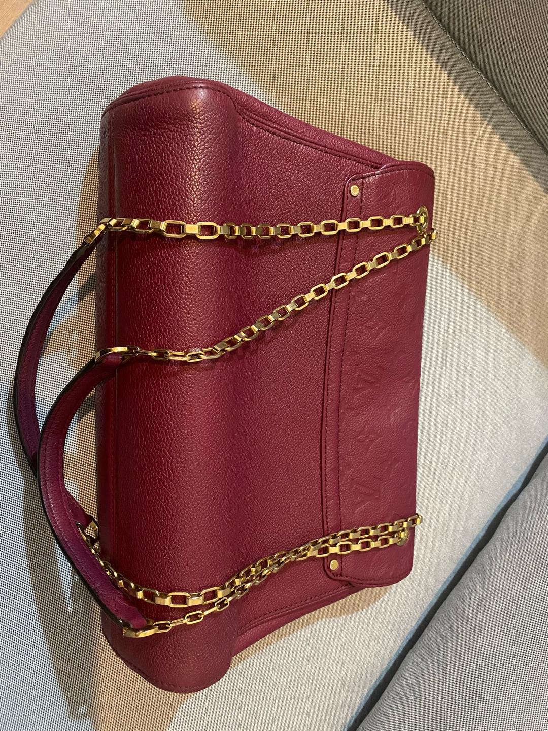 Louis Vuitton Сумка Louis Vuitton на цепочке бордовая — фото 2