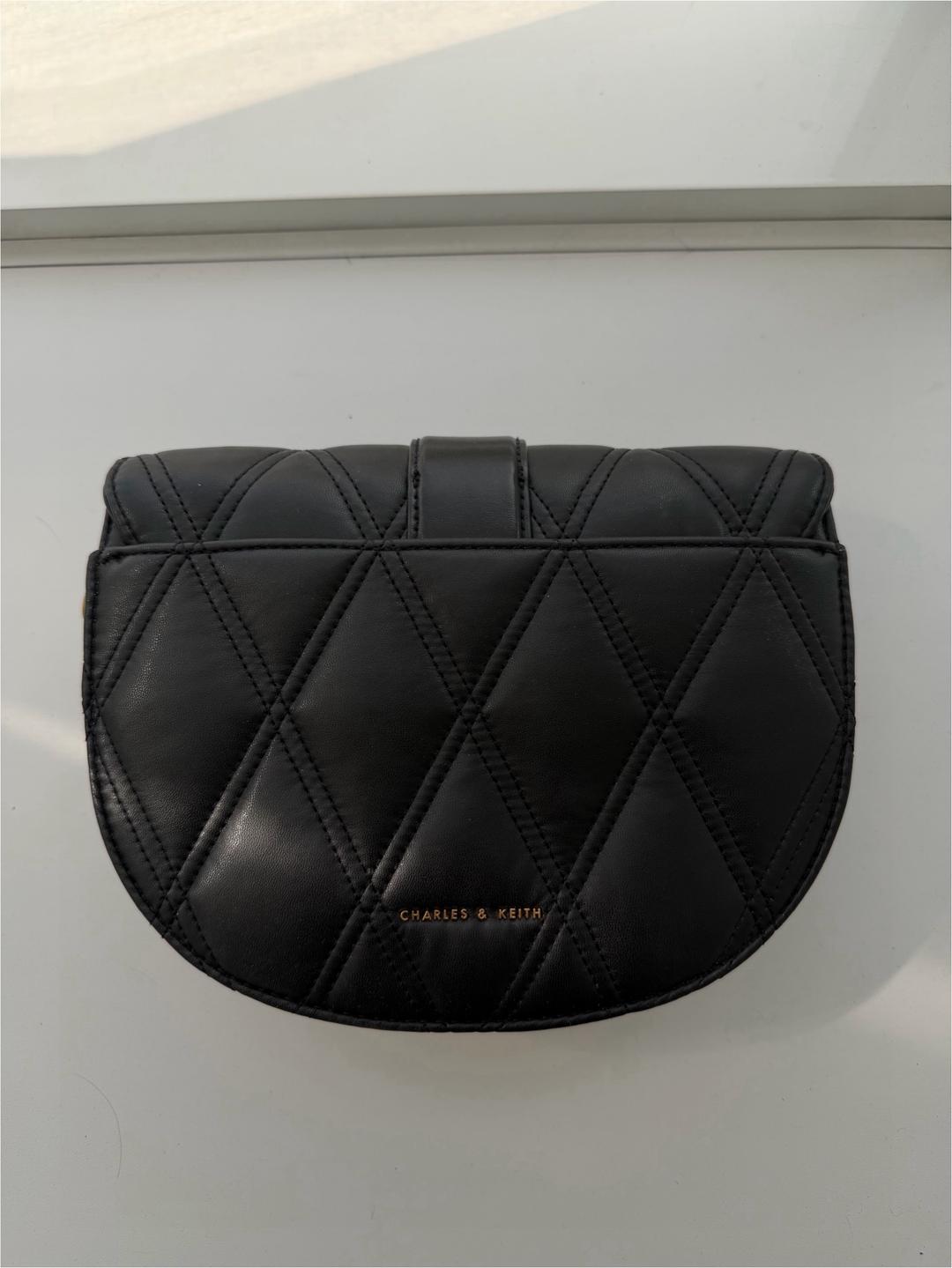 Charles & Keith Charles & Keith black bag — фото 2