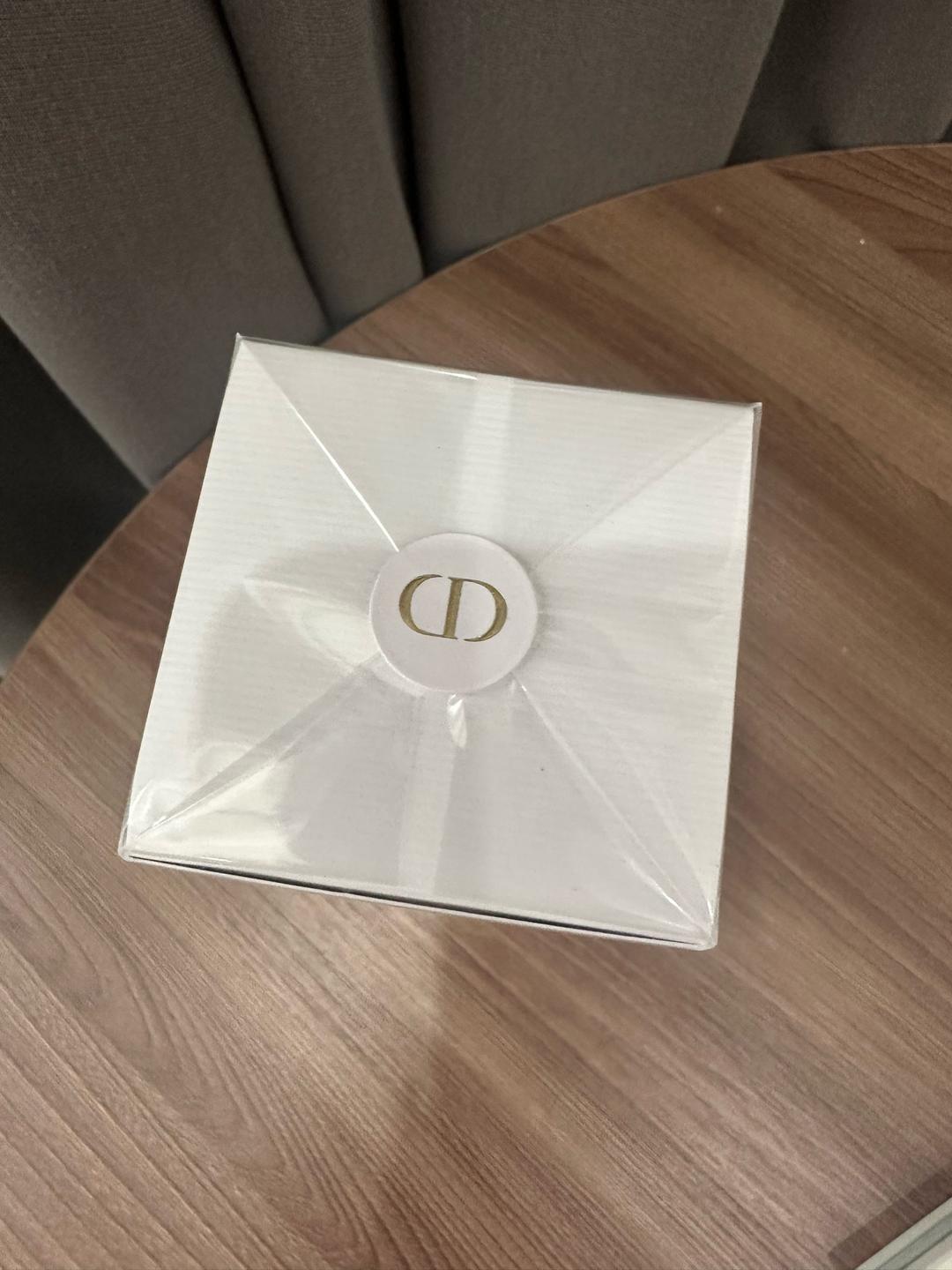 Dior Парфюмерная вода Dior J'adore Parfum d'eau — фото 2