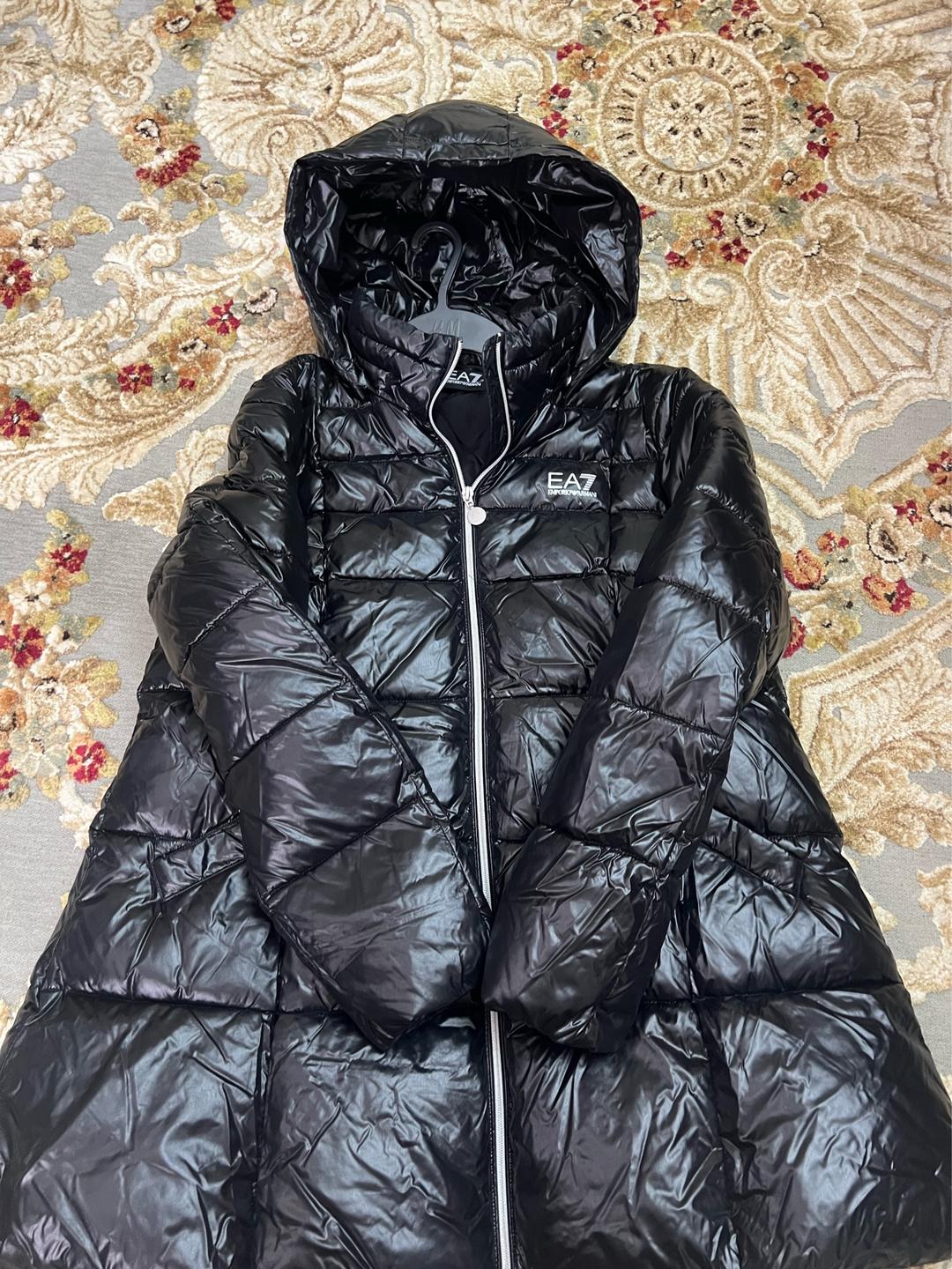 Emporio Armani Куртка EA7 Emporio Armani зима женская — фото 2