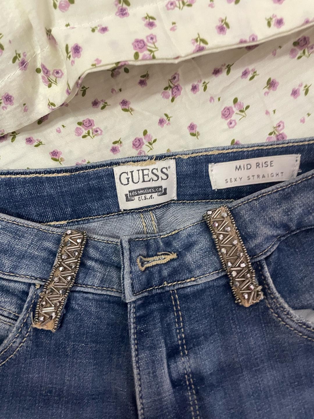 GUESS Джинсы GUESS с декором — фото 2