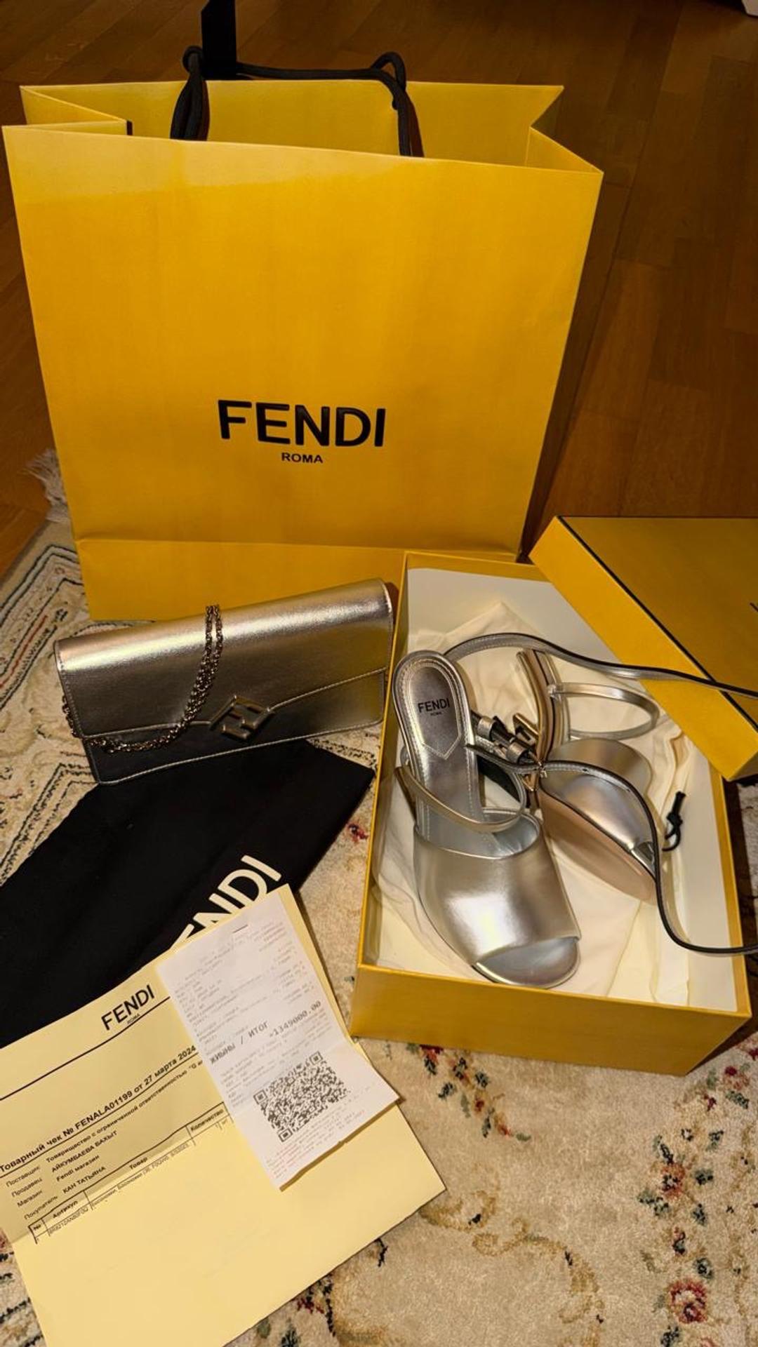 Fendi Fendi босоножки — фото 2
