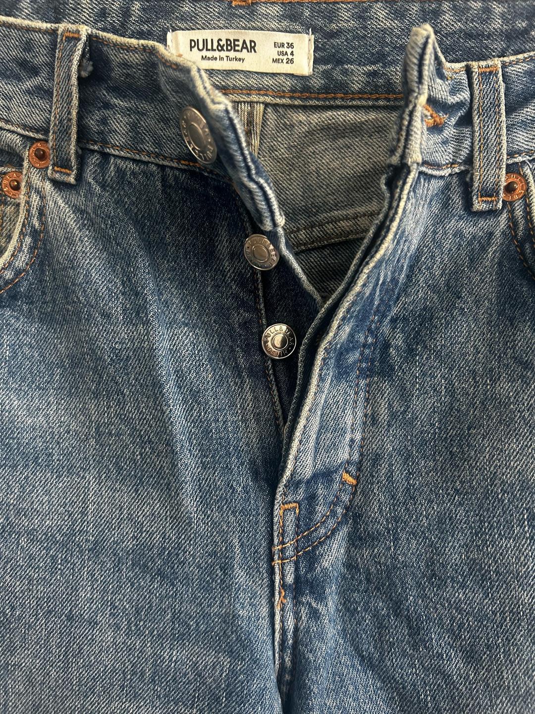 Pull & Bear Прямые голубые джинсы на болтах — фото 2