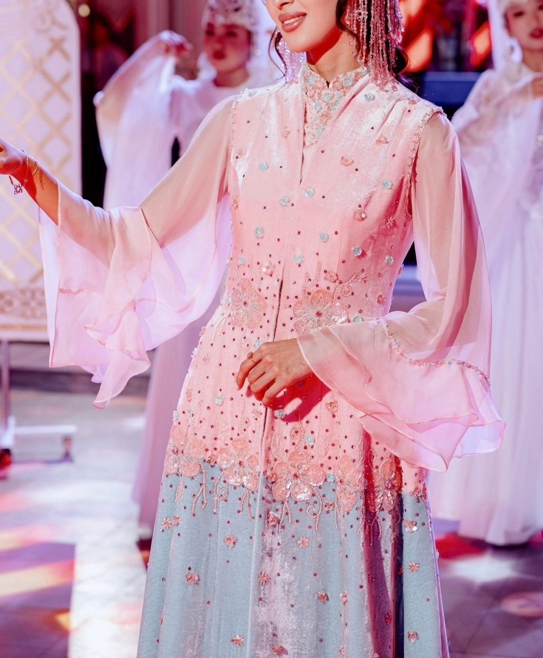 Medina Saktaganova Платье+комзол Медина Сактаганова — фото 2