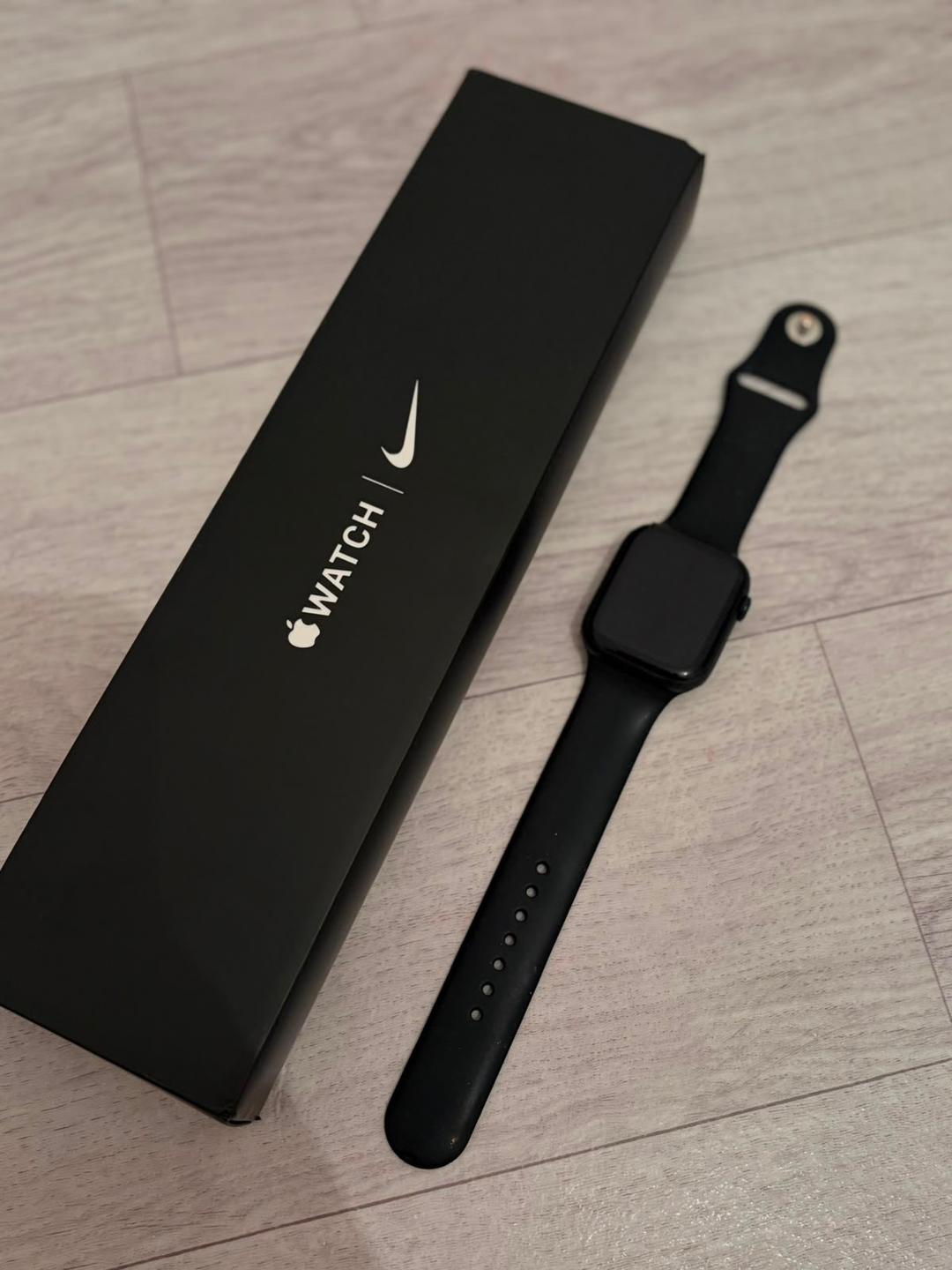 Apple Apple Watch Nike series 7 — фото 2