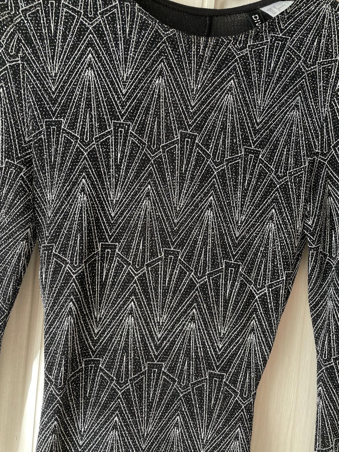H&M Платье с открытой спиной и узором H&M — фото 2