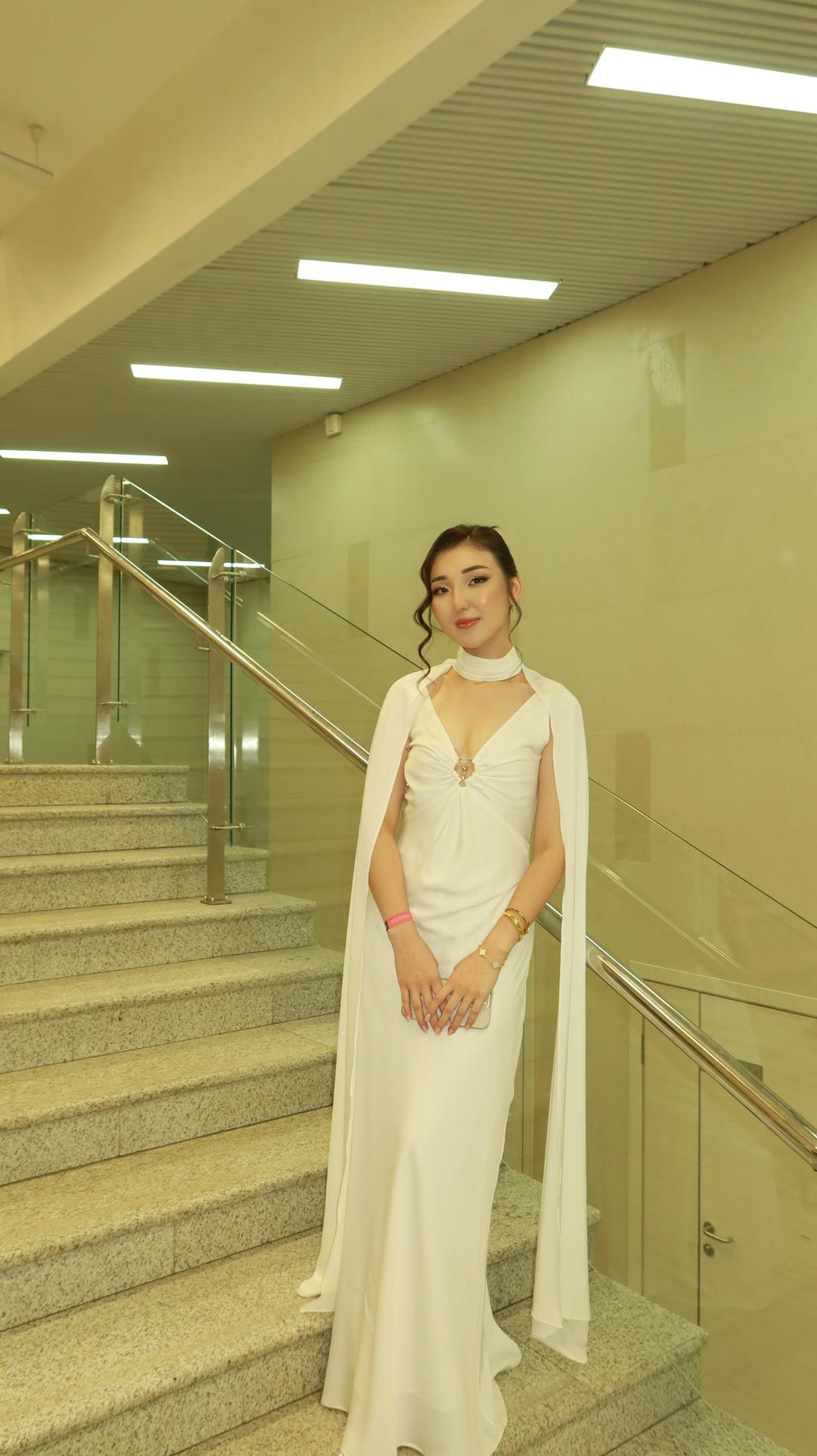 Lichi Вечернее платье макси из LICHI — фото 2