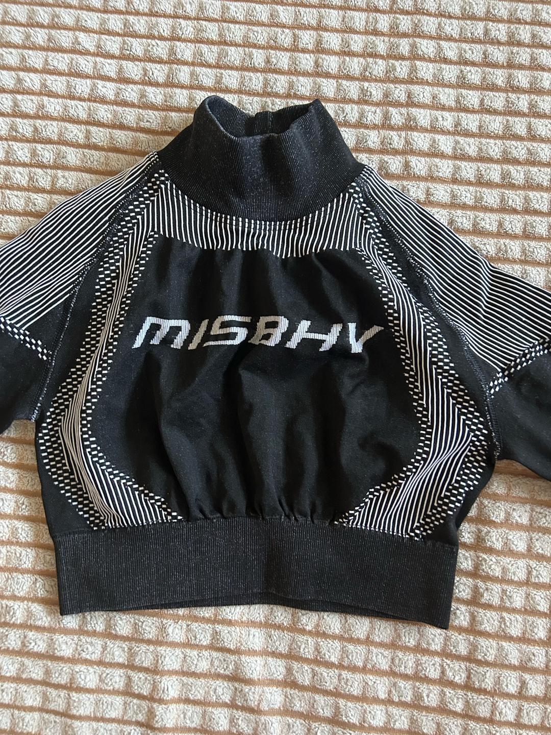 Misbhv MISBHV Спортивный укороченный лонгслив/ MISBHV Sport cropped longsleeve — фото 2