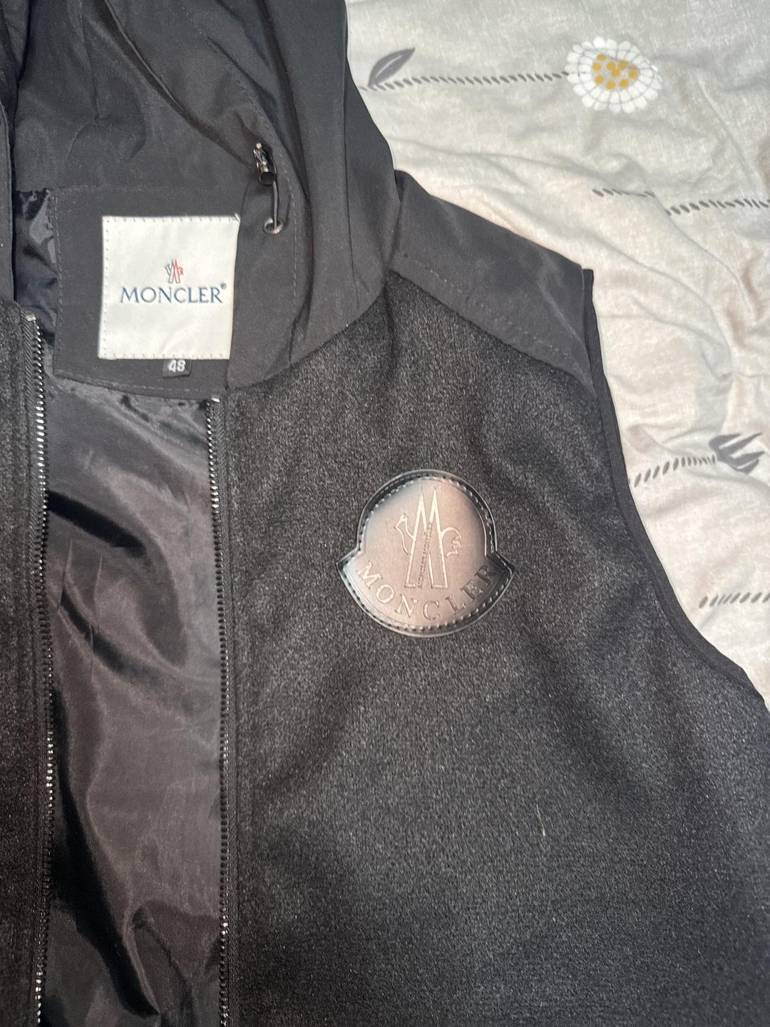 Moncler Жилет Moncler — фото 2