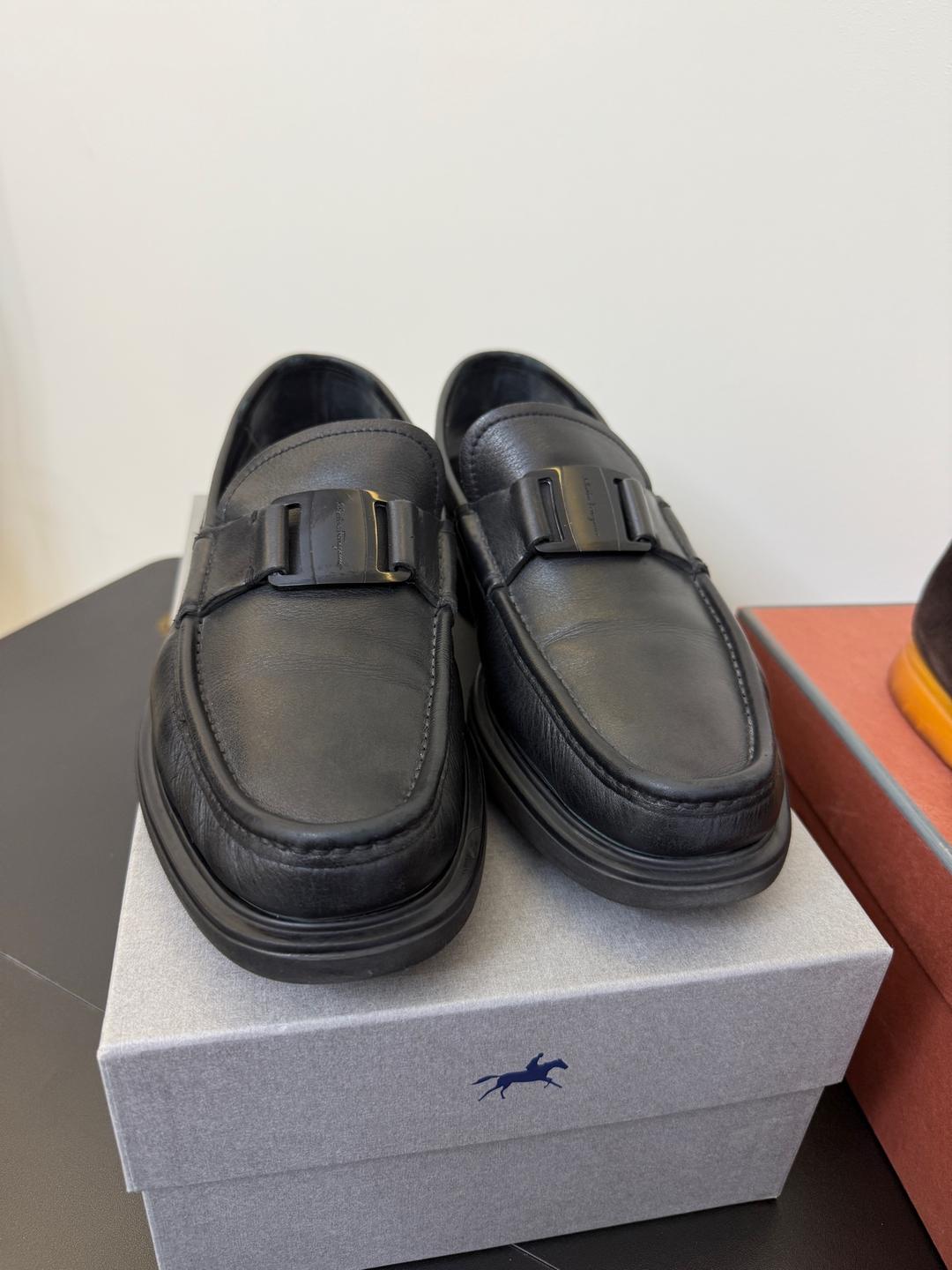 Salvatore Ferragamo Мужские туфли Salvatore Ferragamo — фото 2