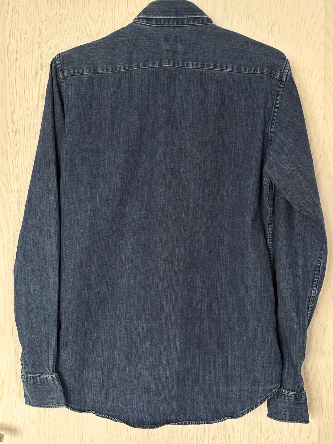 Uniqlo Джинсовая рубашка uniqlo — фото 2