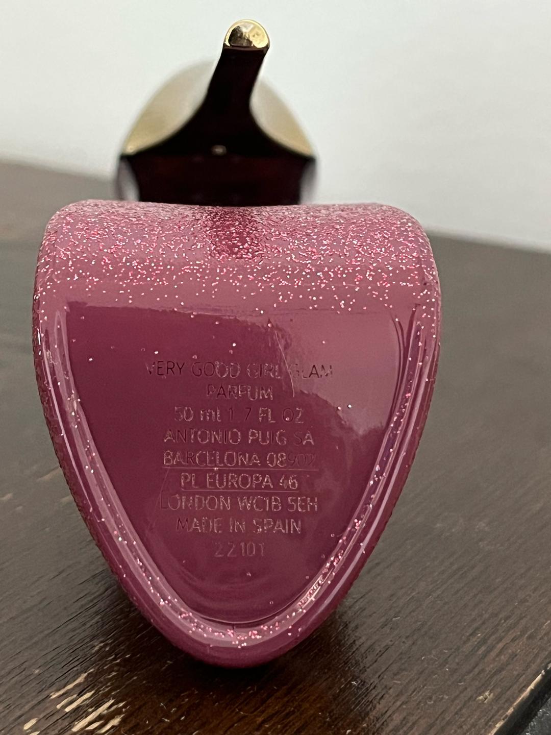 Carolina Herrera Парфюмерная вода Very Good Girl Glam — фото 2