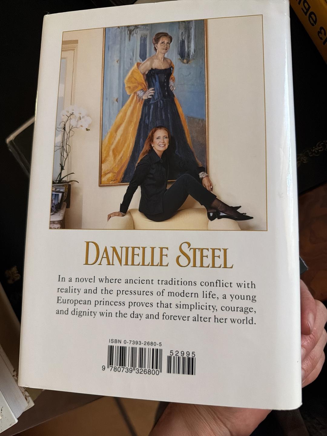 Danielle Steel H.R.H. — фото 2