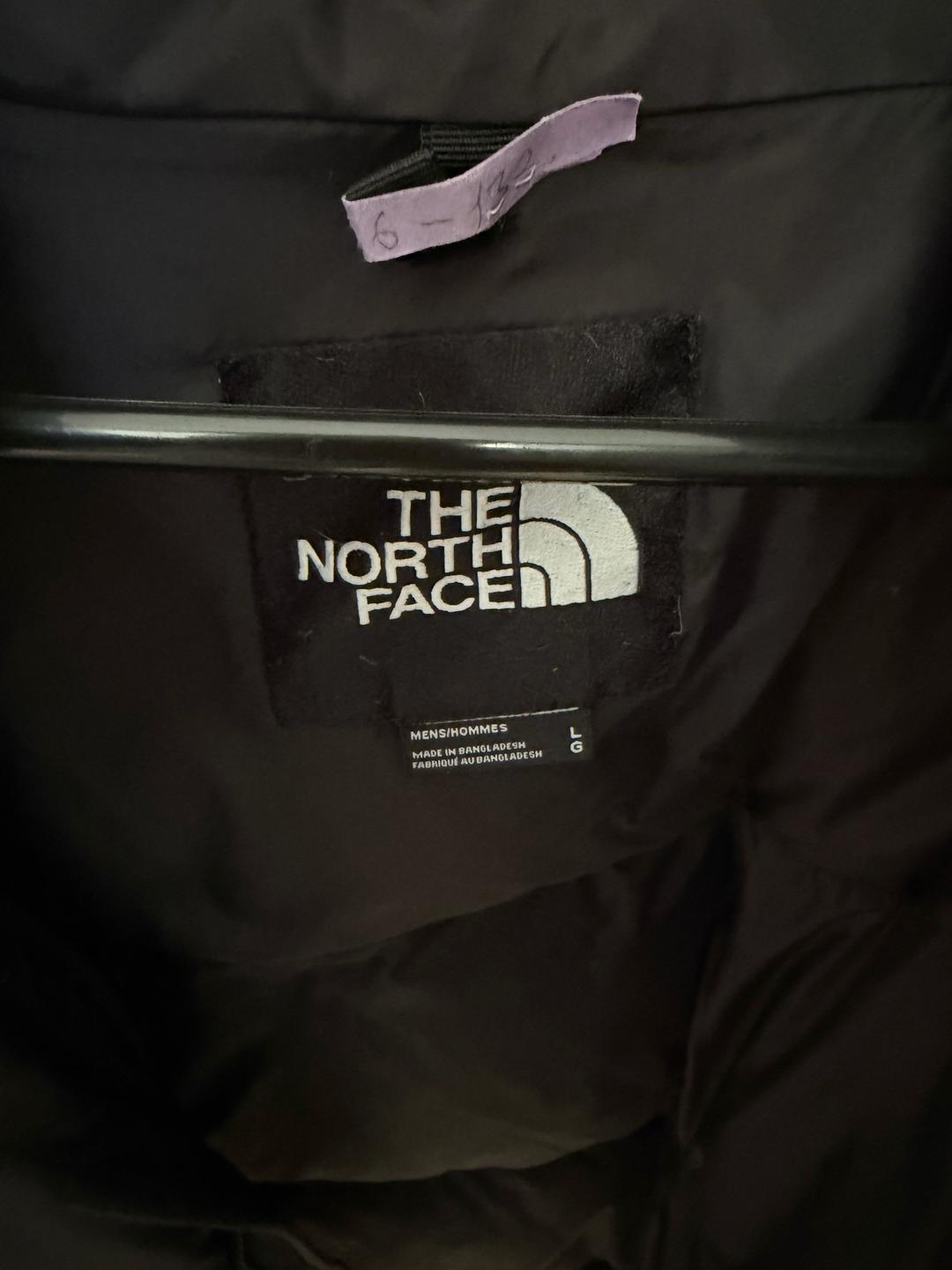 The North Face The North Face черная куртка — фото 2