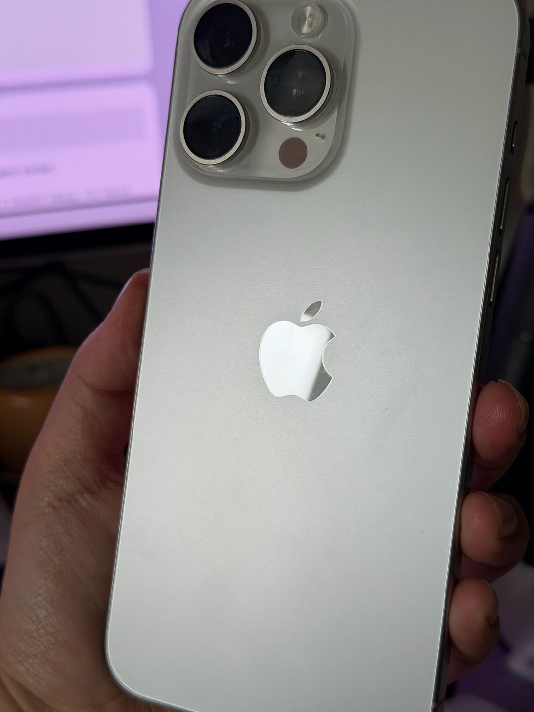 Apple iPhone 15 Pro Max 512 GB — фото 2