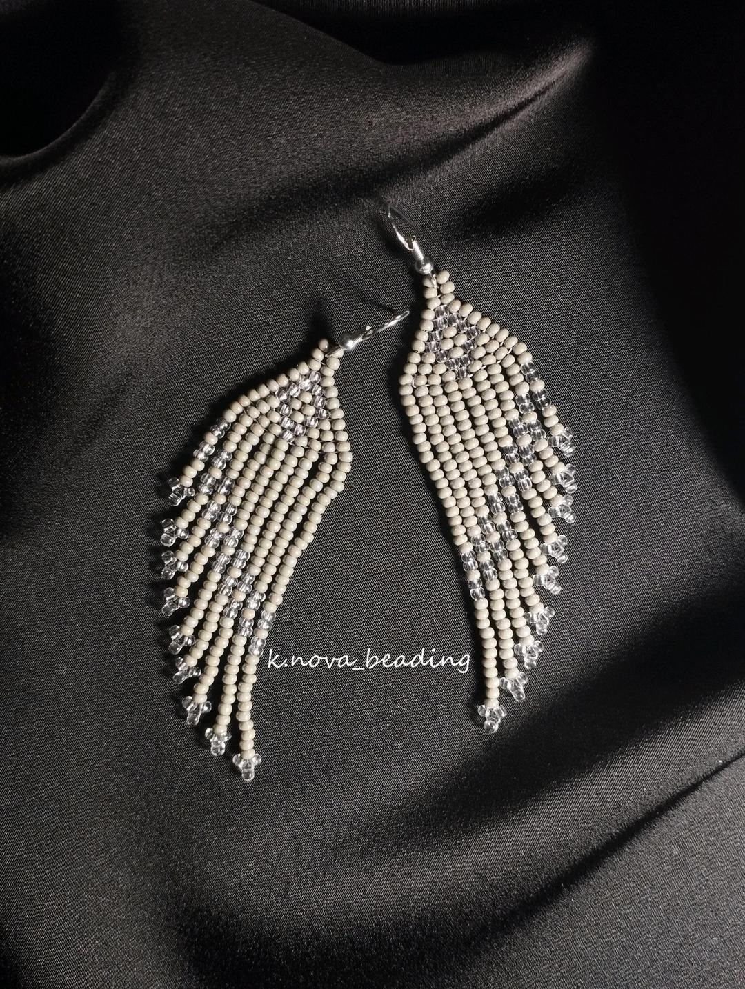 Handmade (ручная работа) Асимметричные серьги из бисера — фото 2