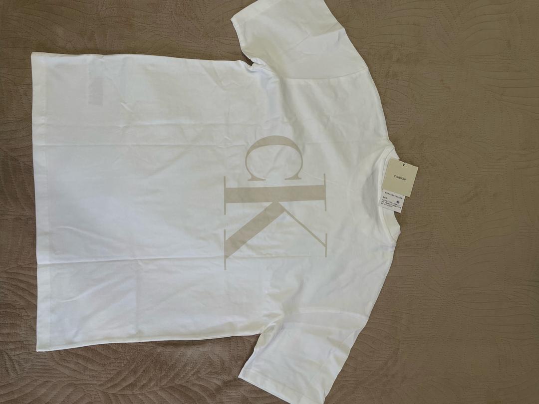Calvin Klein мужская базовая футболка Calvin Klein — фото 2