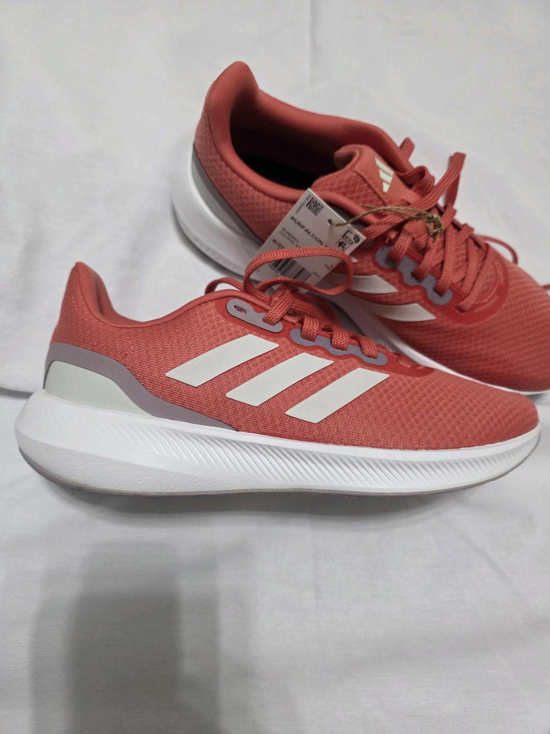 Adidas Новые оригинальные кроссовки Adidas (Размер 38) — Бело-коралловые — фото 2