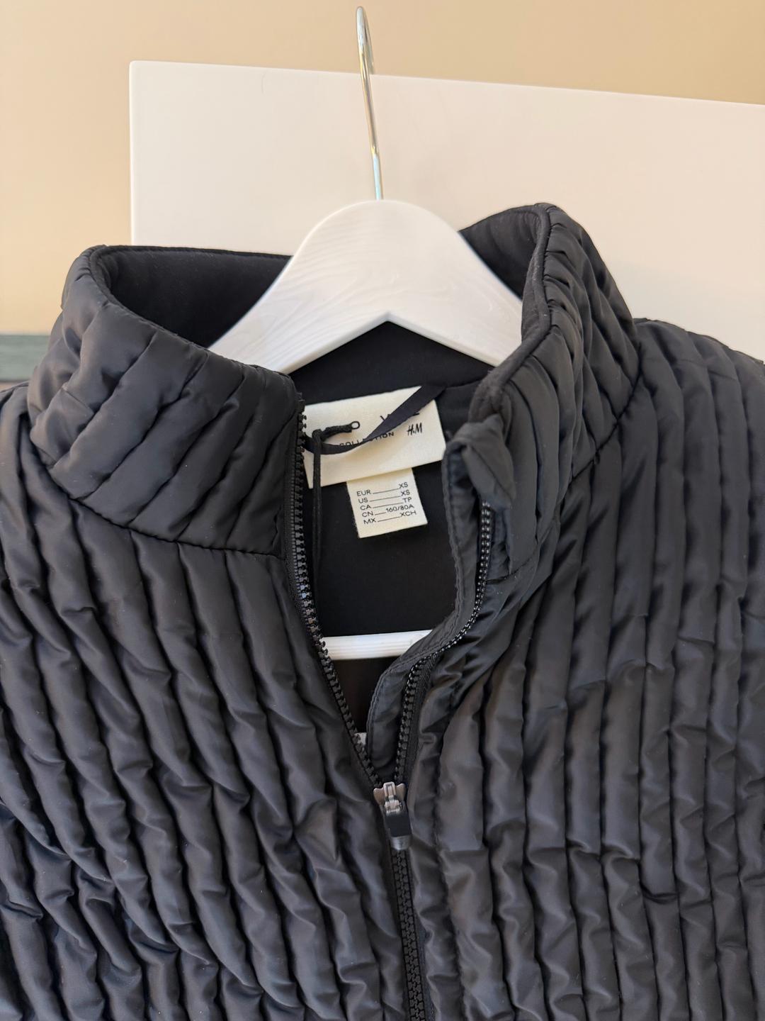 H&M Новая куртка для спорта — фото 2