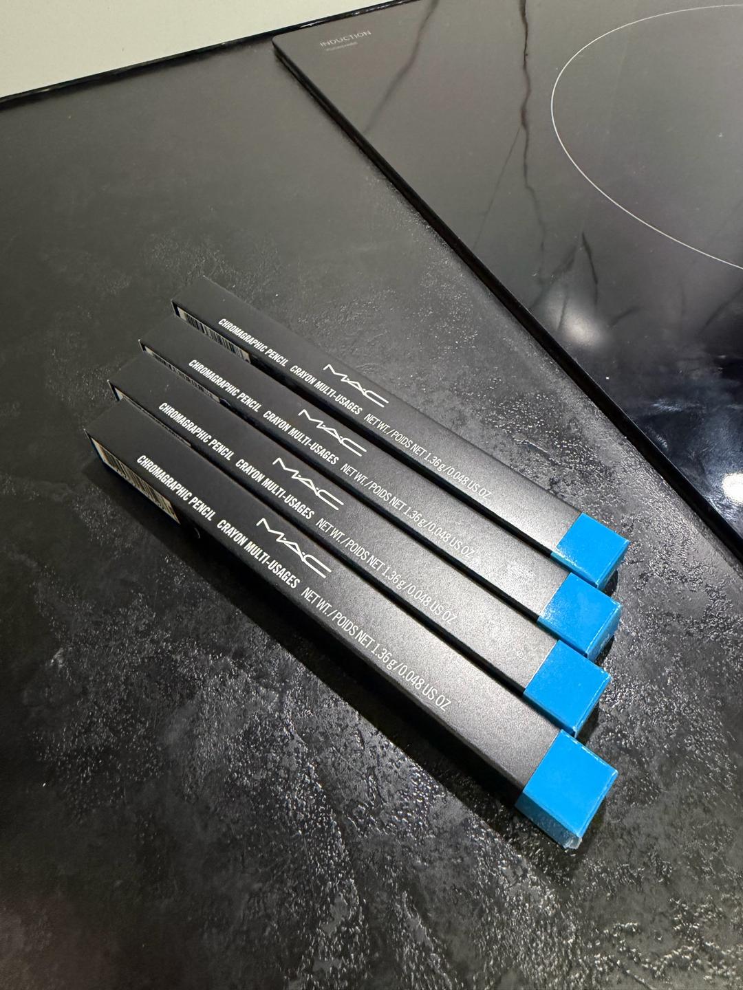 MAC Карандаш для глаз MAC Chromagraphic Pencil HI-DEF CYAN — фото 2