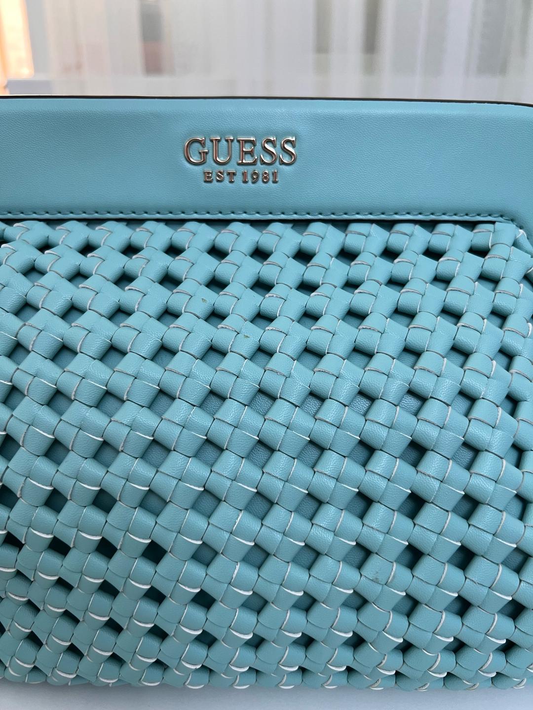 GUESS Стильная сумка от GUESS — фото 2