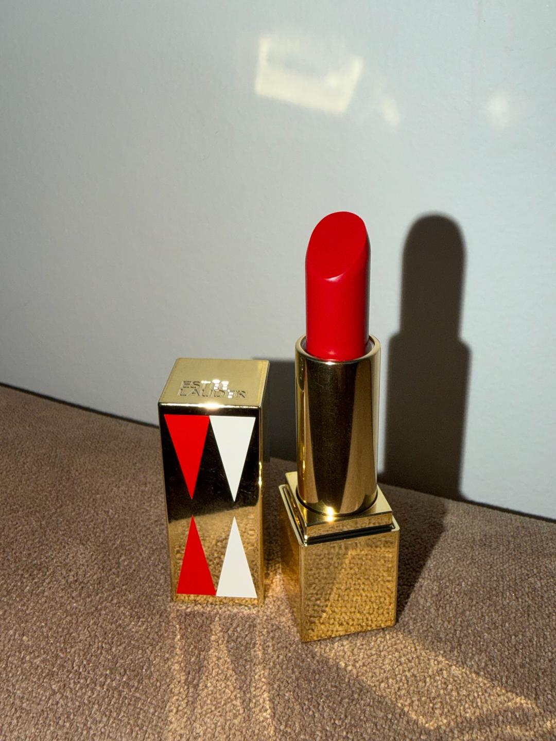 Estée Lauder Помада Estee Lauder — фото 2