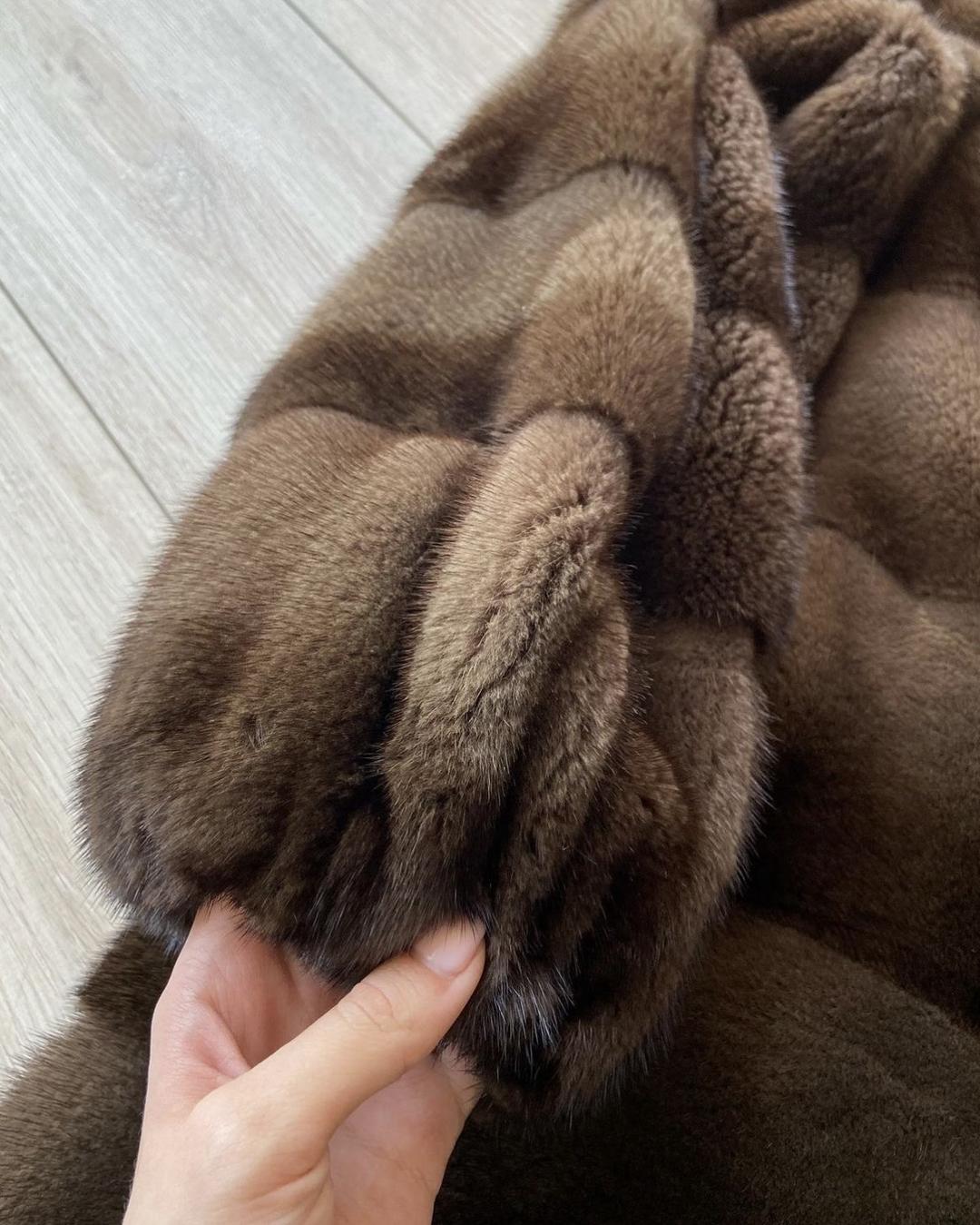 Нет бренда продам шубу — фото 2