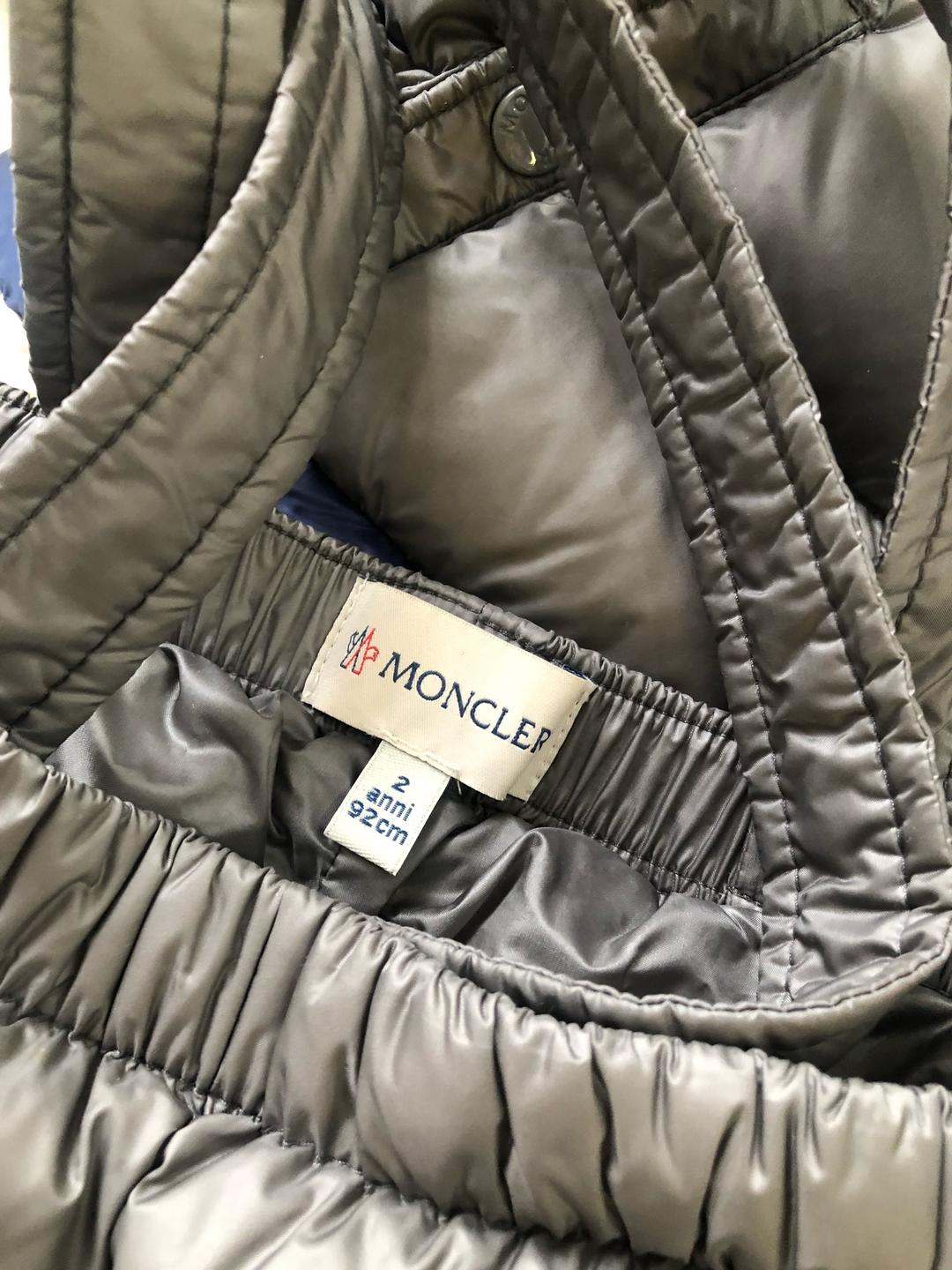 Moncler Комбинезон Moncler оригинал, пух, 24 месяцев — фото 2